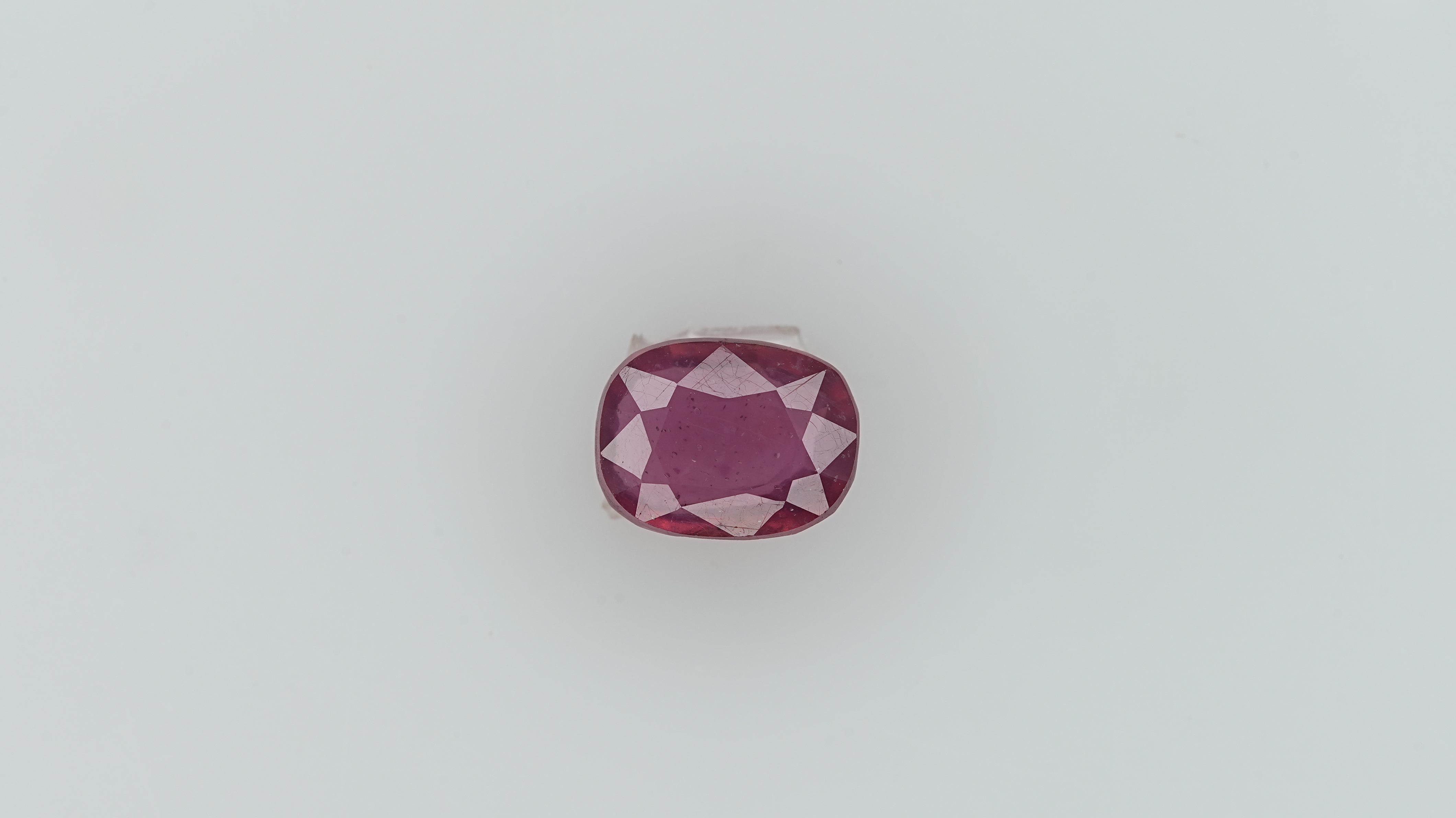 Ruby - 4.33 Carats  (4.763 Ratti)