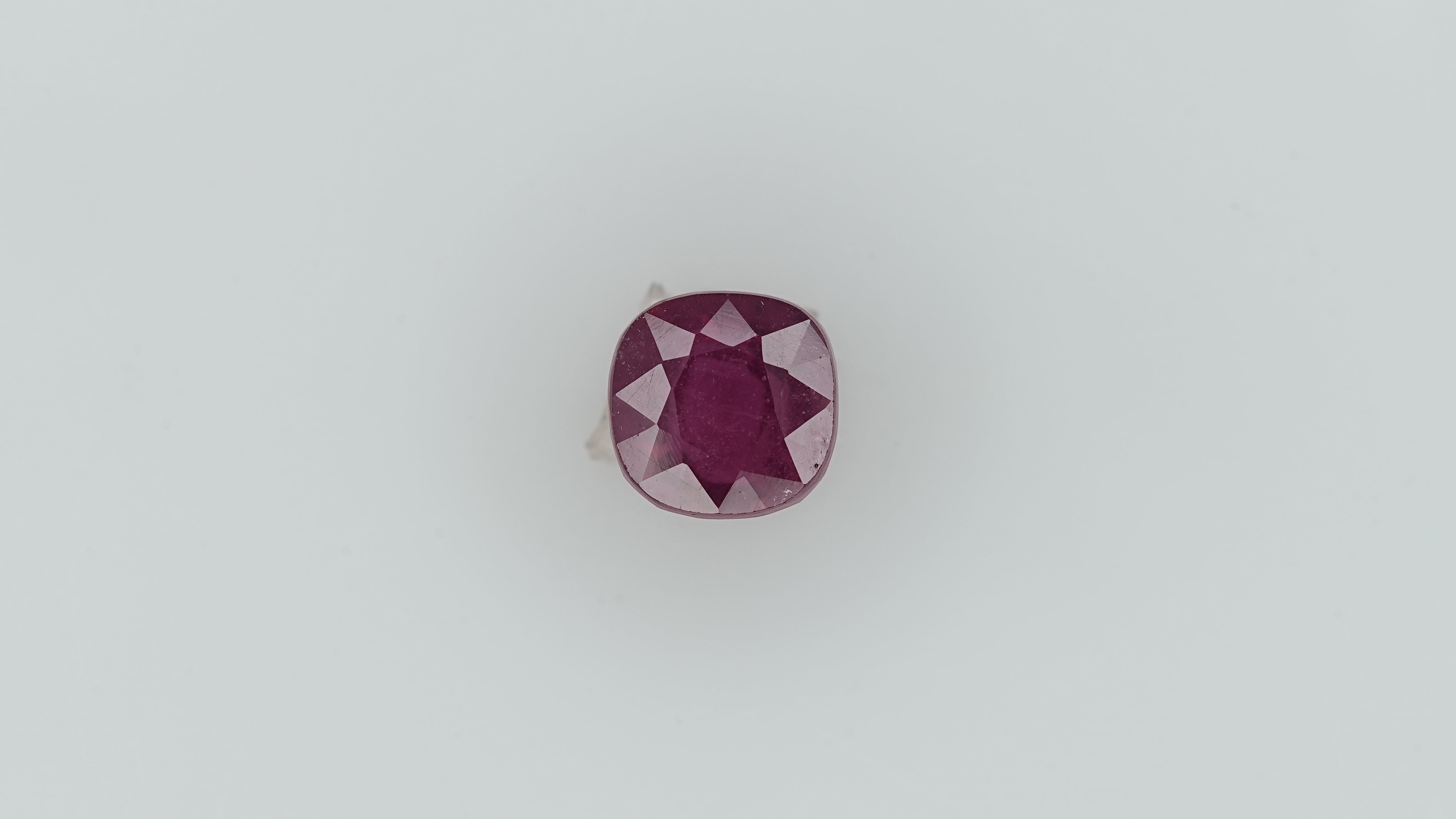 Ruby - 5.8 Carats  (6.38 Ratti)