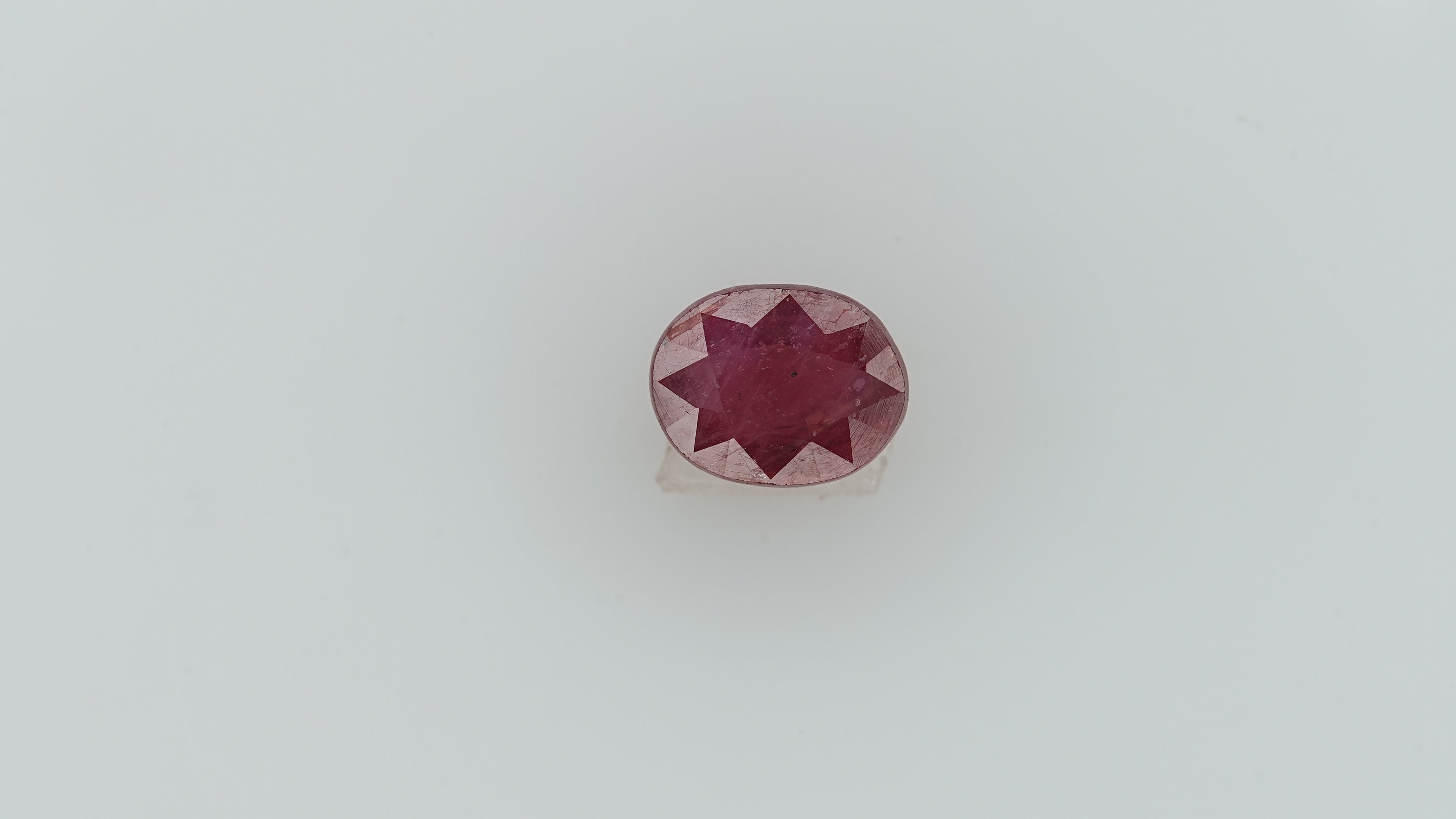 Ruby - 4.12 Carats  (4.532 Ratti)