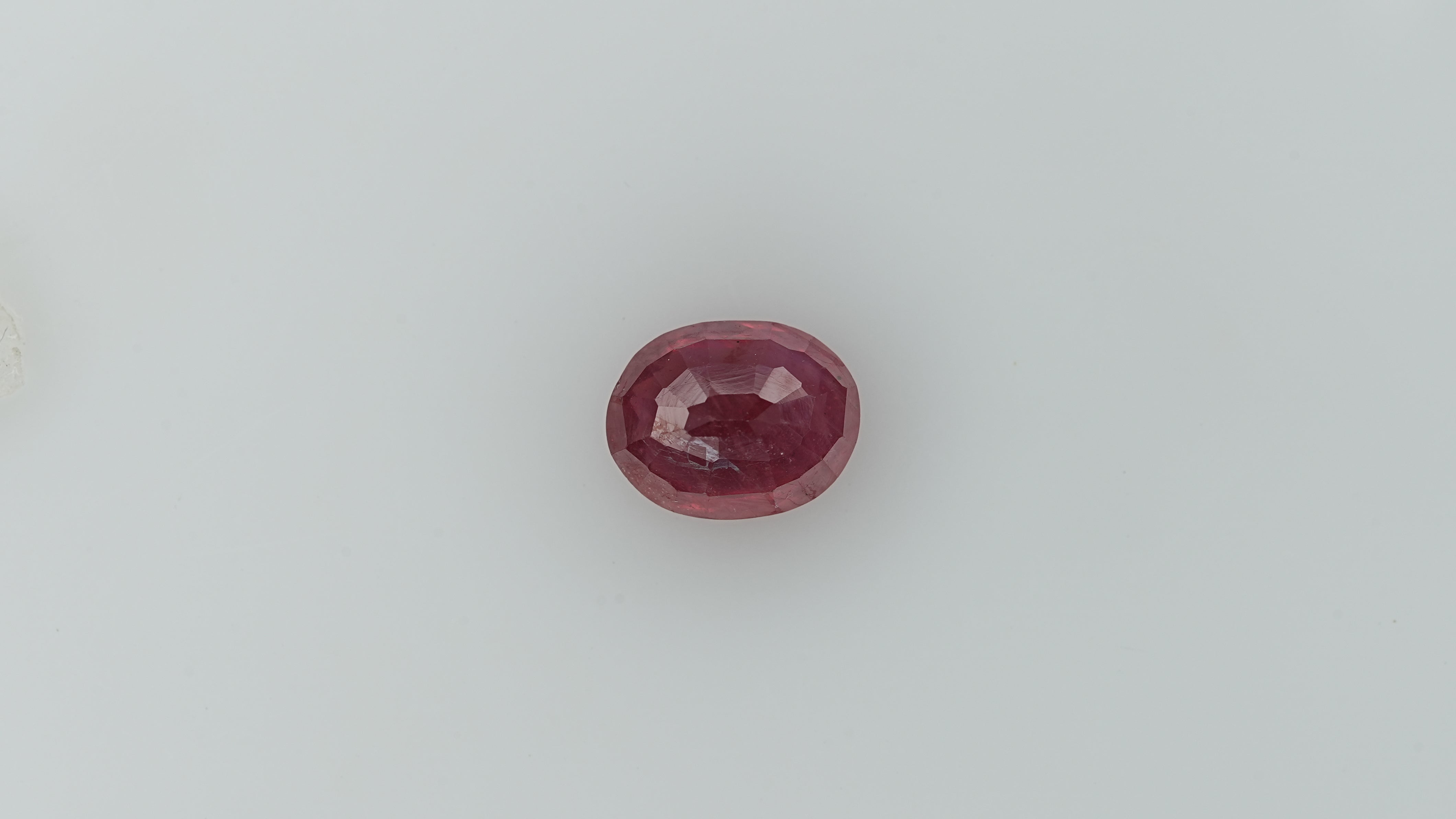 Ruby - 4.12 Carats  (4.532 Ratti)