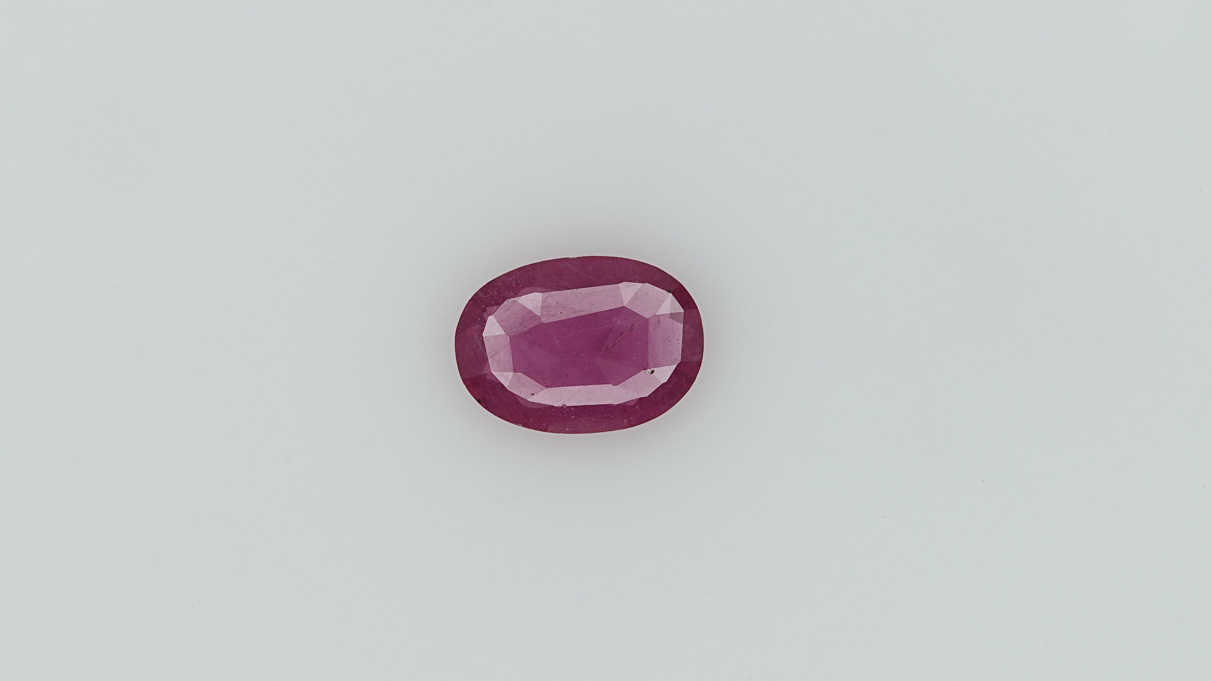 Ruby - 3.67 Carats  (4.037 Ratti)