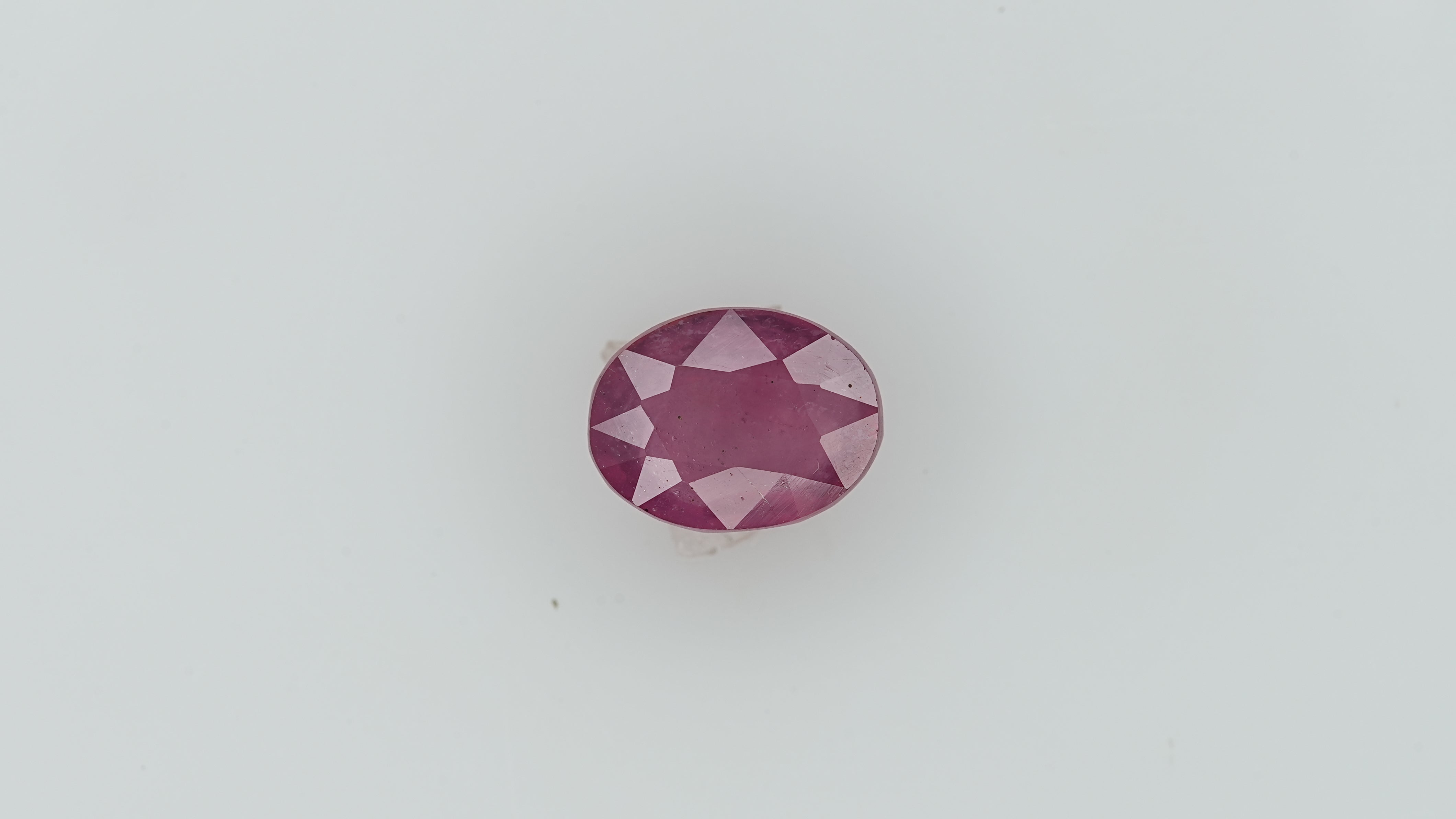 Ruby - 5.38 Carats  (5.918 Ratti)