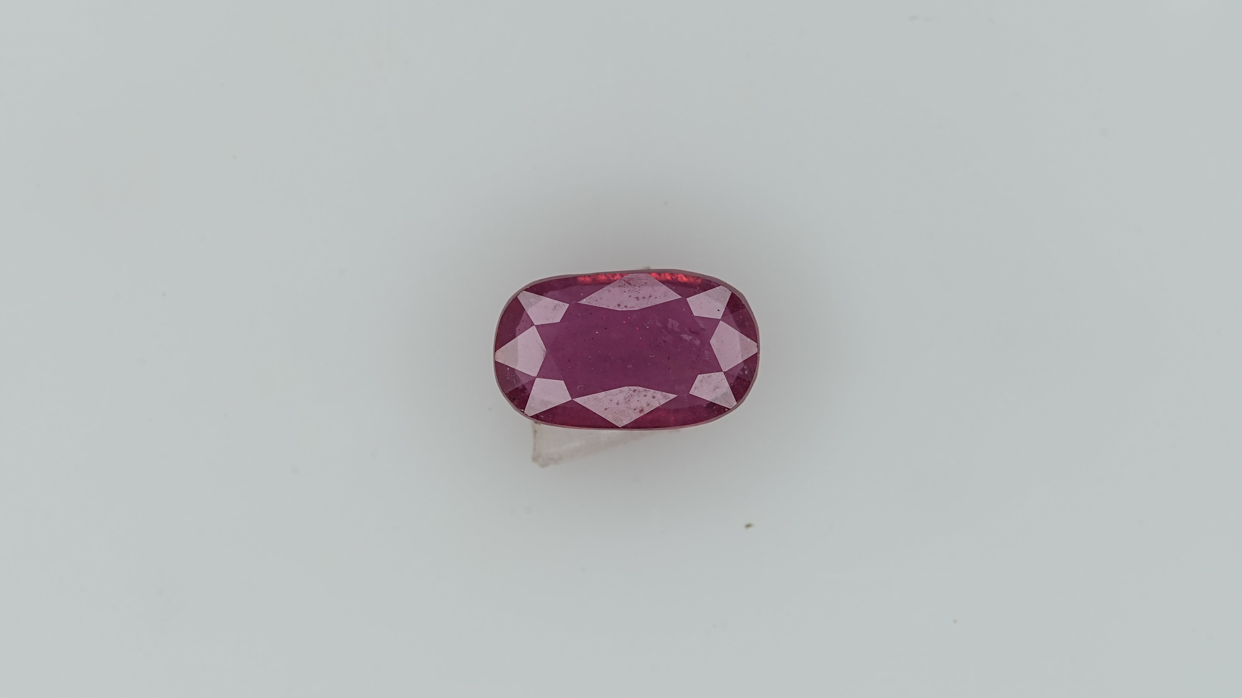 Ruby - 4.27 Carats  (4.697 Ratti)