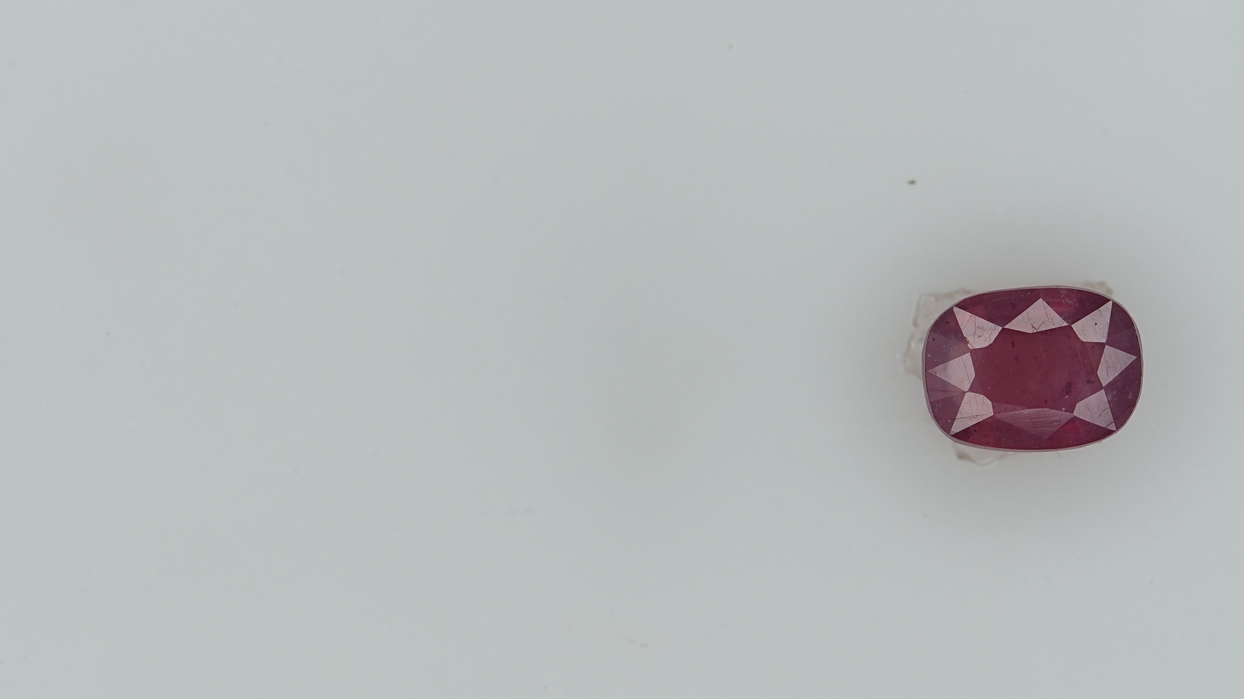 Ruby - 4.02 Carats  (4.422 Ratti)