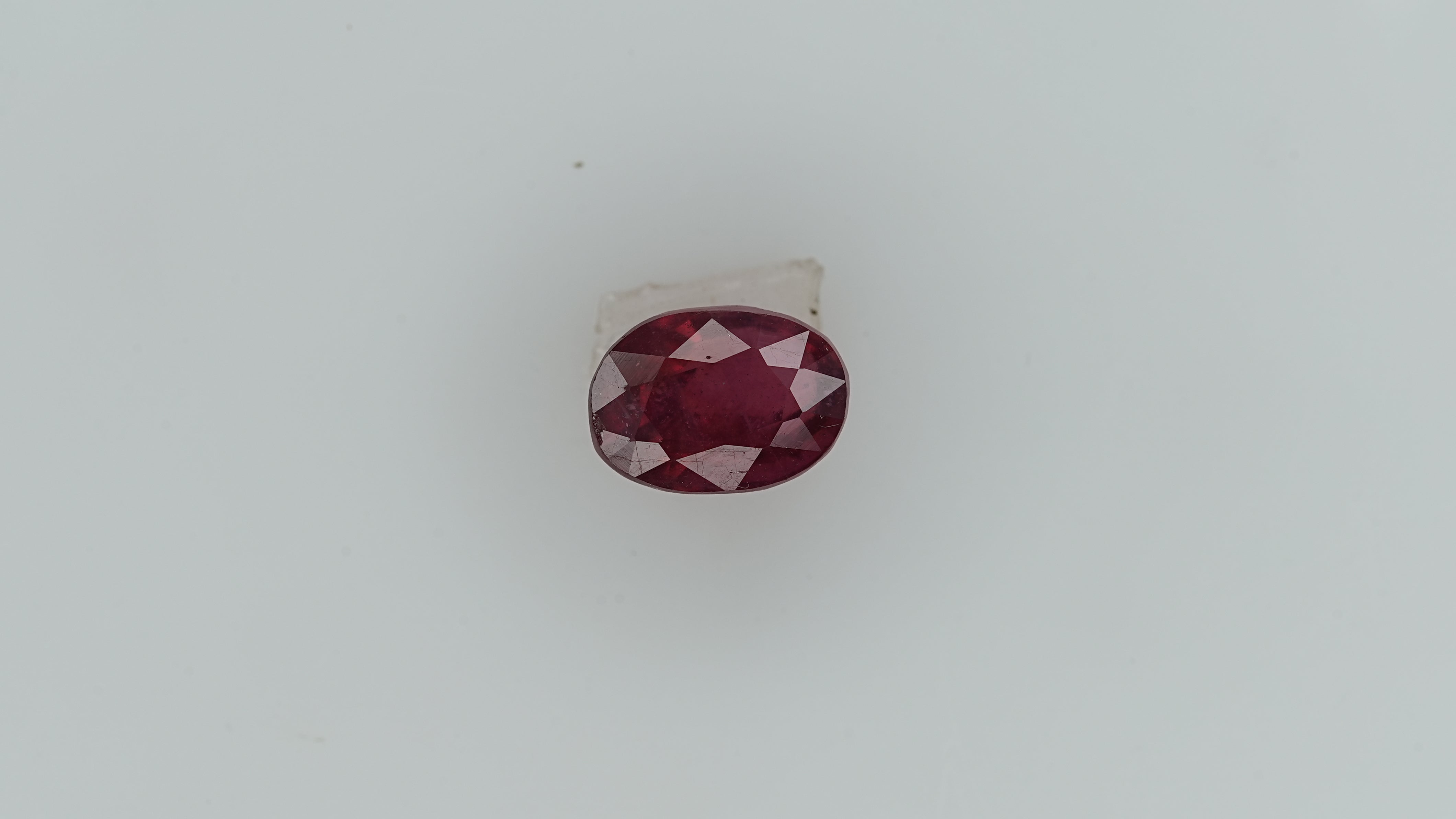 Ruby - 4.19 Carats  (4.609 Ratti)