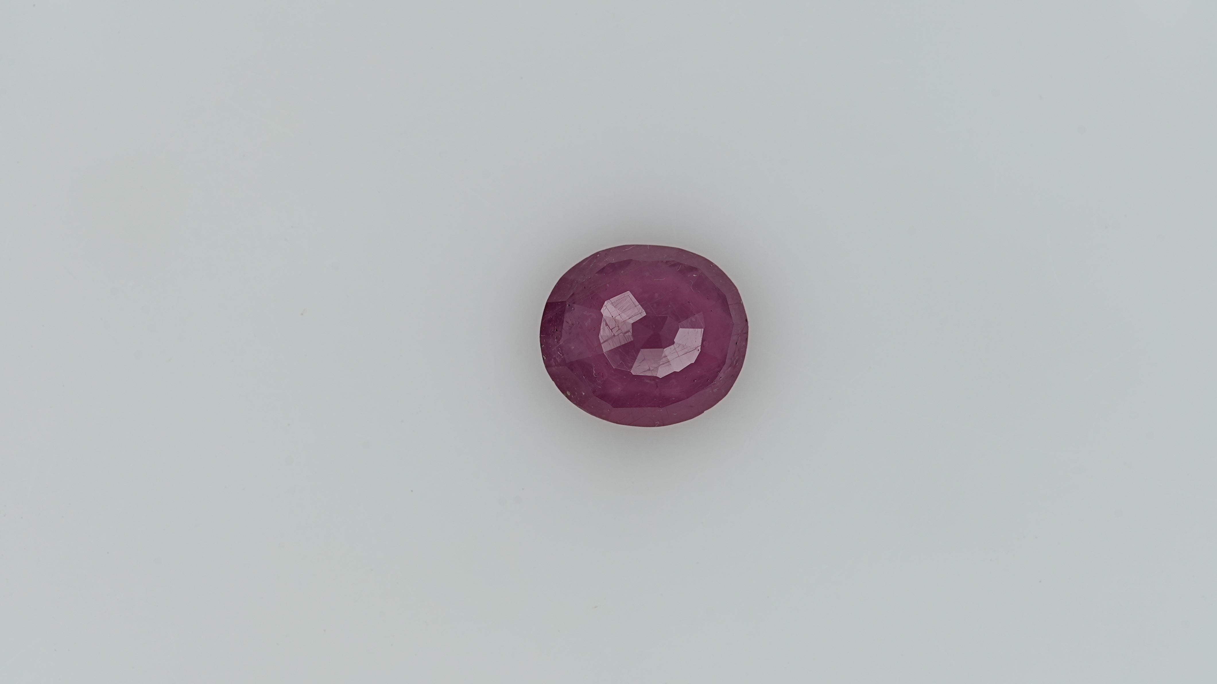 Ruby - 3.64 Carats  (4.004 Ratti)