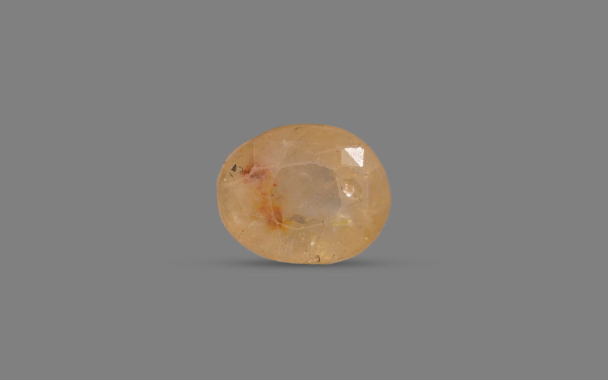 Yellow Sapphire (Pukhraj) – 7.31 Carat / 8.11 Ratti