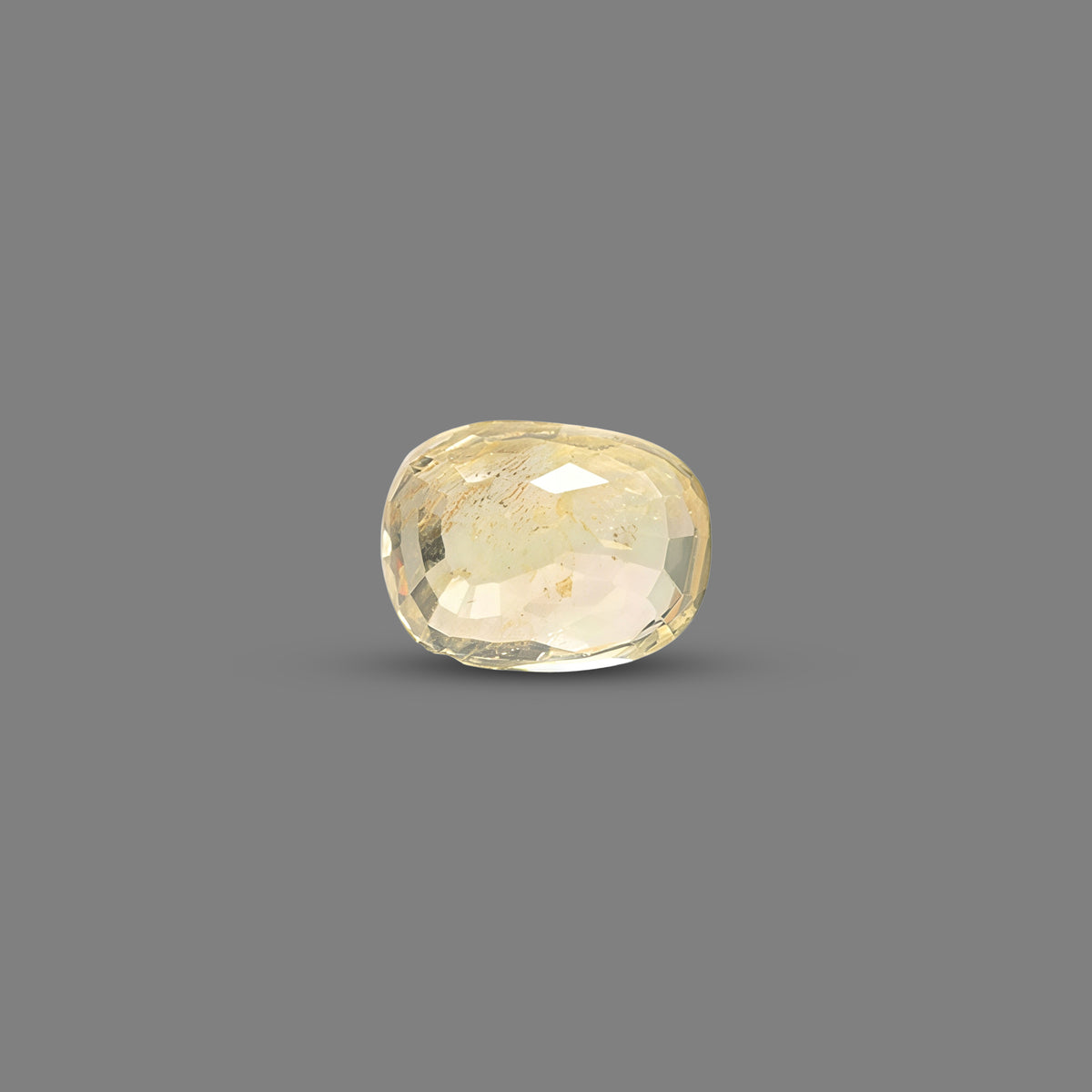 Yellow Sapphire (Pukhraj) – 3.9 Carat / 4.3 Ratti [R036]