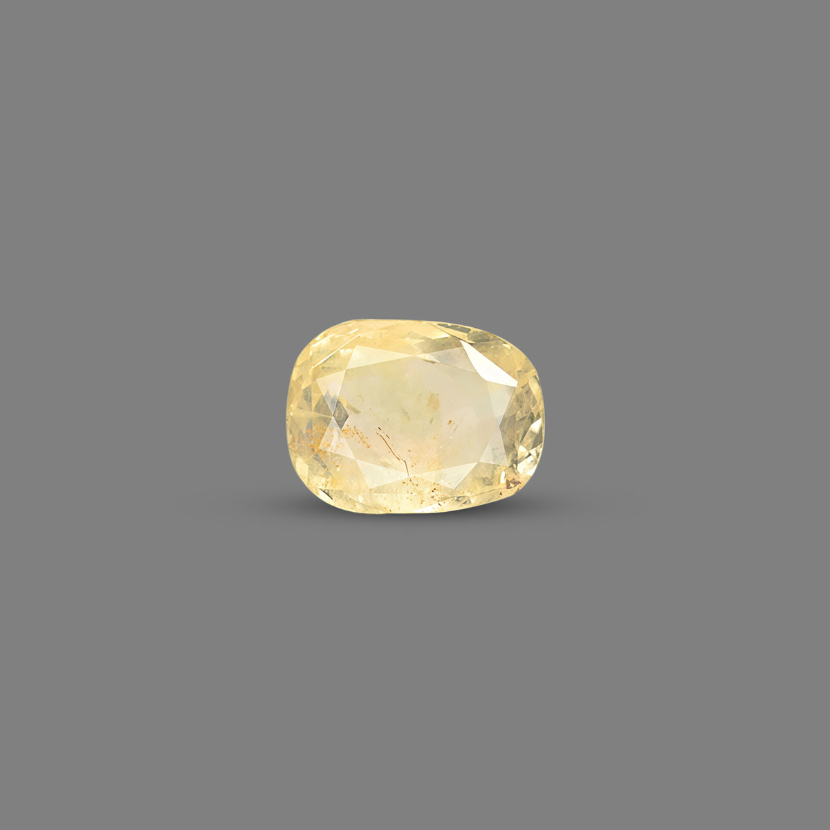 Yellow Sapphire (Pukhraj) – 3.9 Carat / 4.3 Ratti [R036]