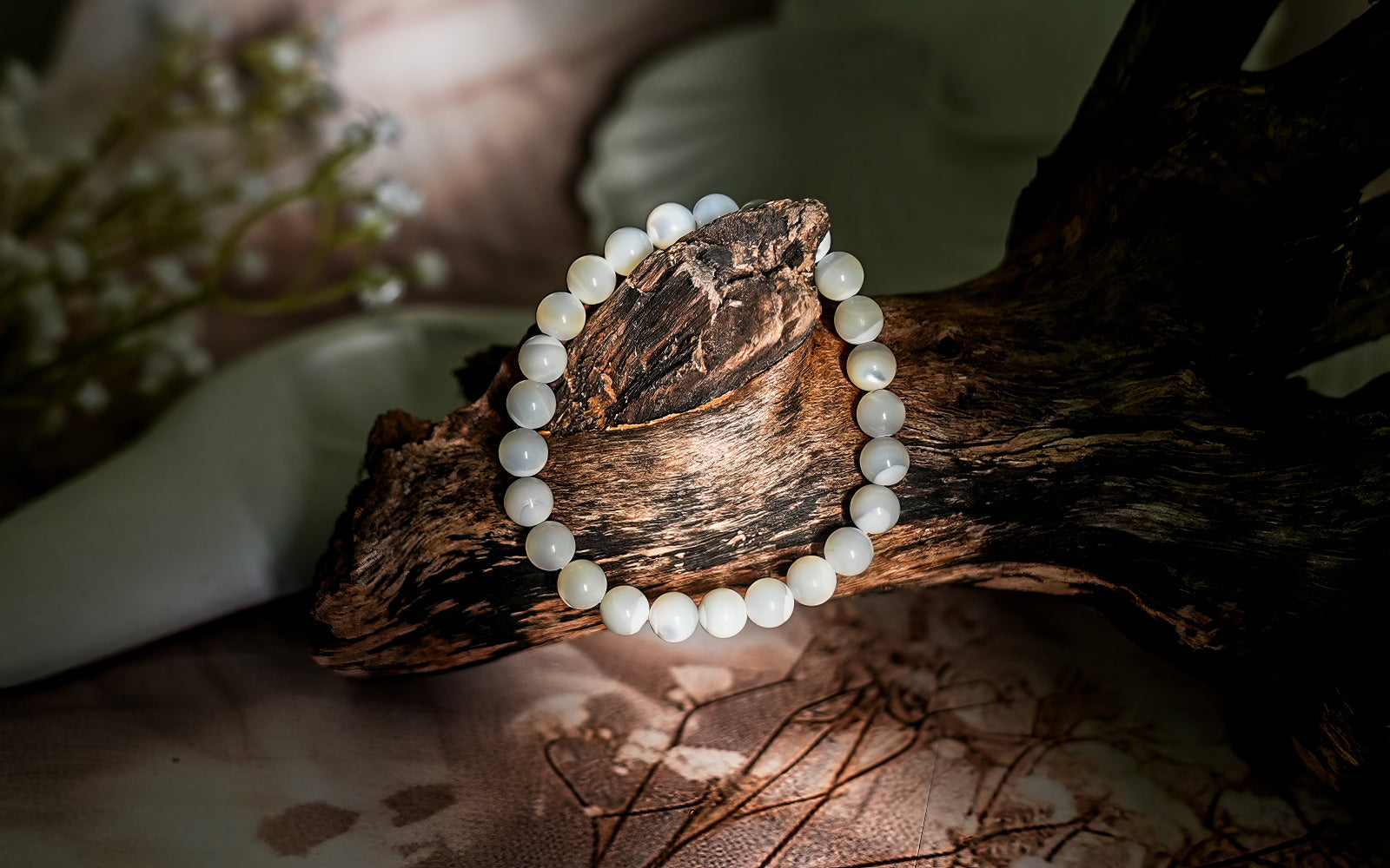 Premium Plus Bracelet  Mother of Pearl