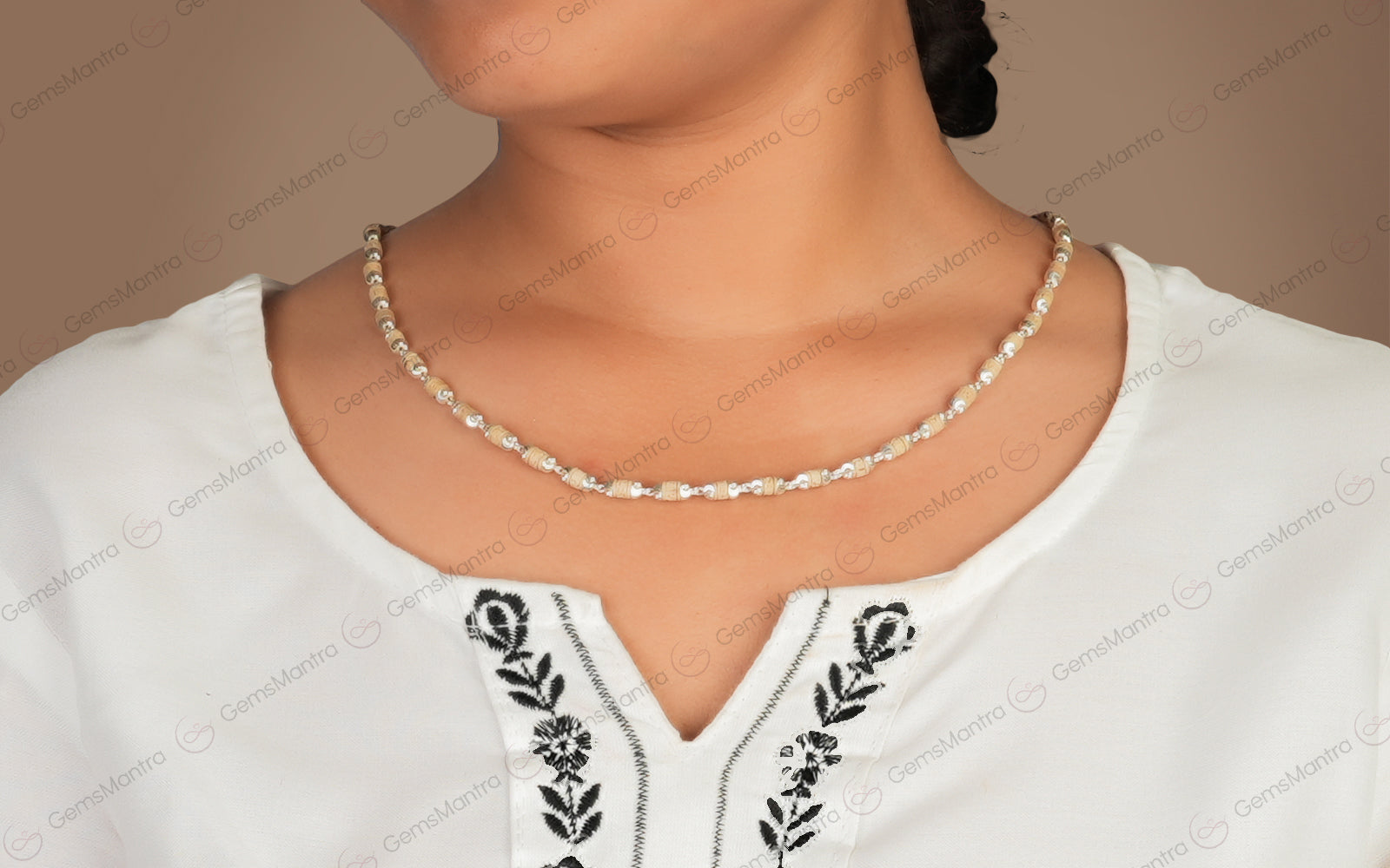 Unww Radhe Tulsi Mala Silver
