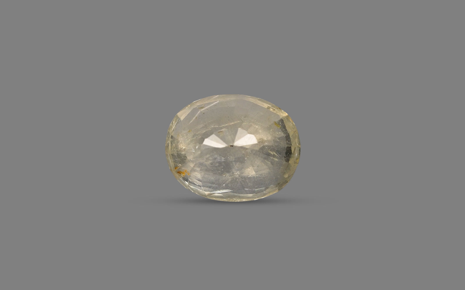 Yellow Sapphire - 7.69 Carats