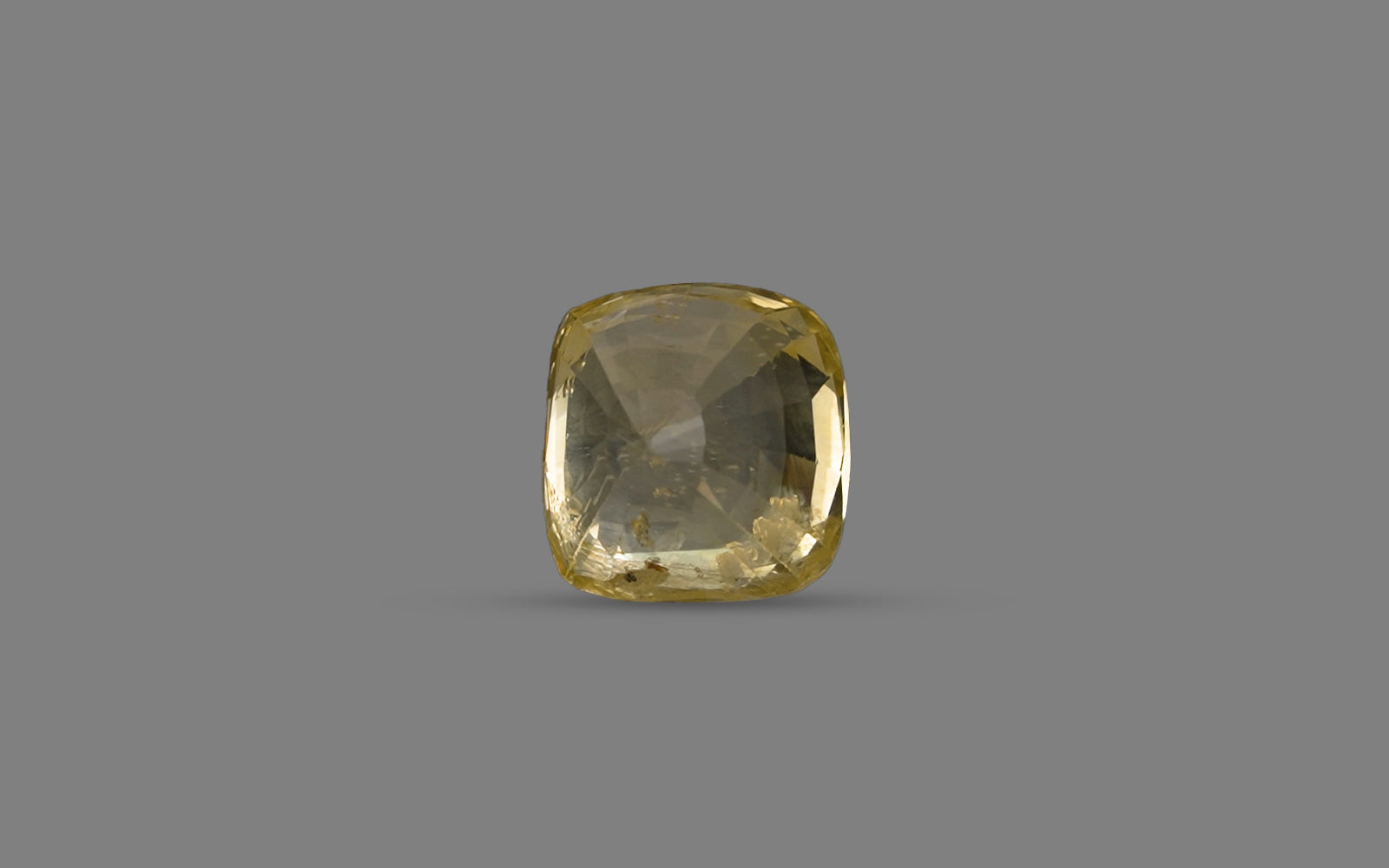 Yellow Sapphire - 4.86 Carats