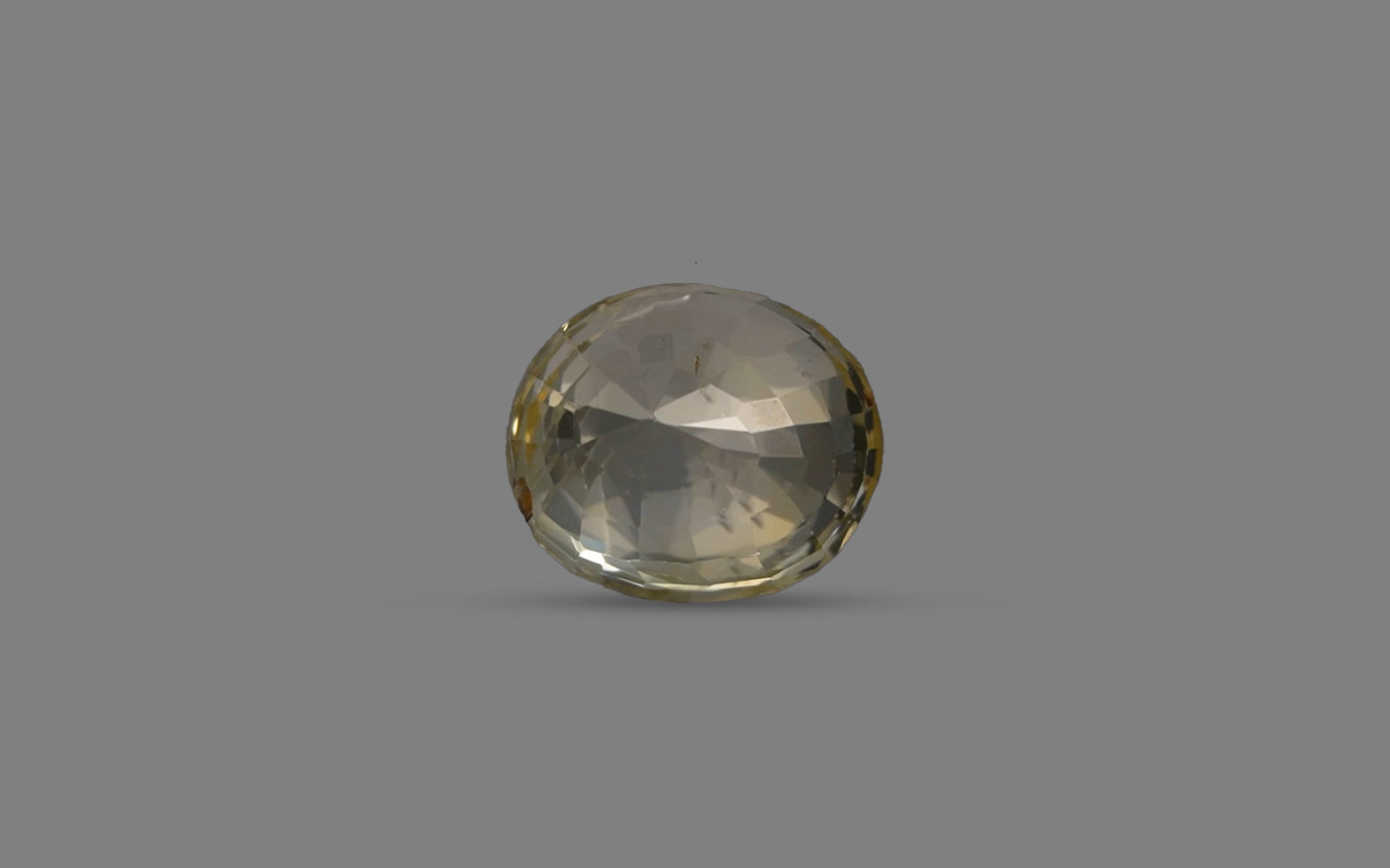 Yellow Sapphire - 4.86 Carats