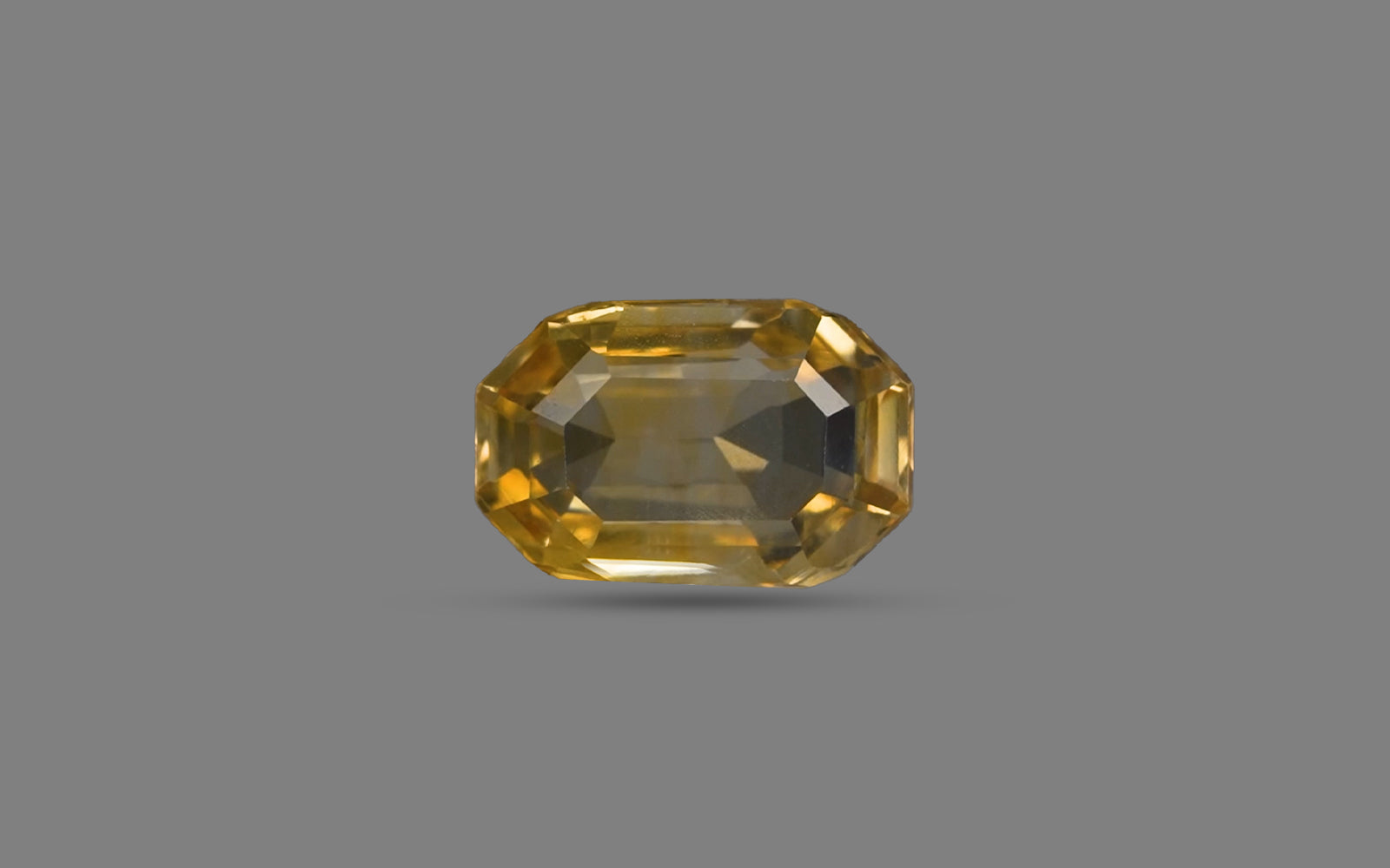 Yellow Sapphire - 4.74 Carats