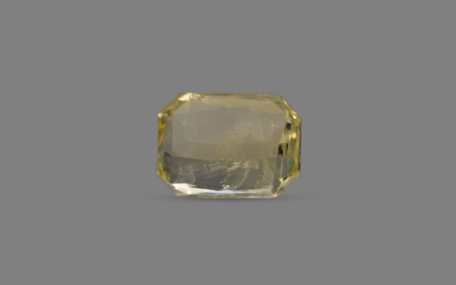 Yellow Sapphire - 7.08 Carats