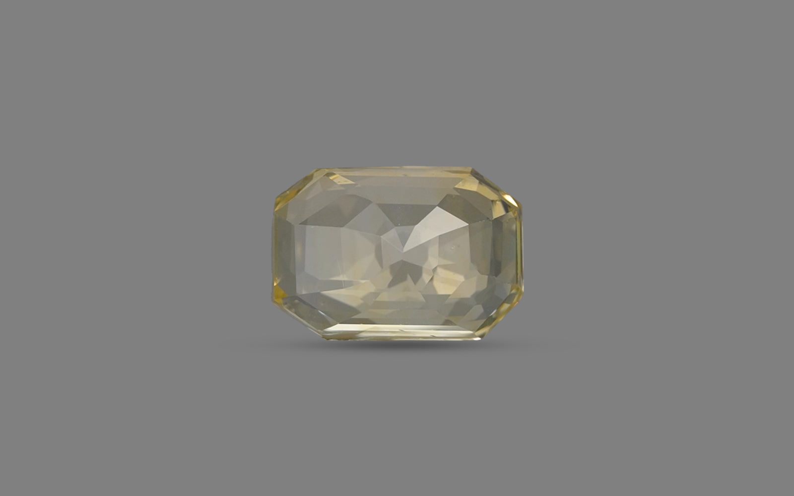 Yellow Sapphire - 8.19 Carats