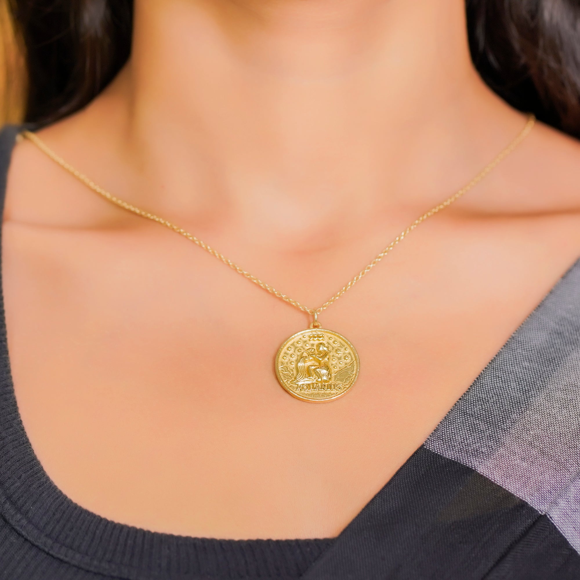 aquarius zodiac pendant necklace labradorite birthstone charm