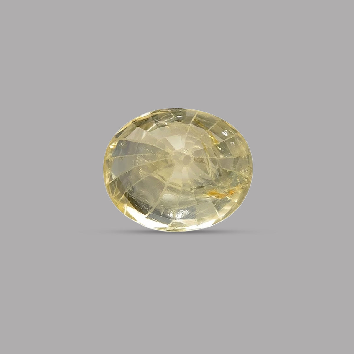 Yellow Sapphire (Pukhraj) – 4.46 Carat / 4.9 Ratti [GM08052]