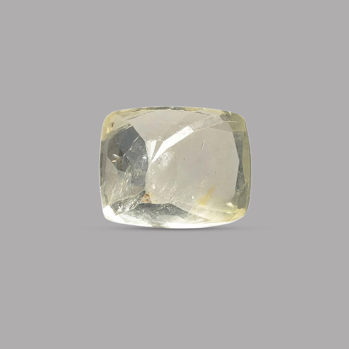 Yellow Sapphire (Pukhraj) – 4 Carat / 4.4 Ratti [GM08053]