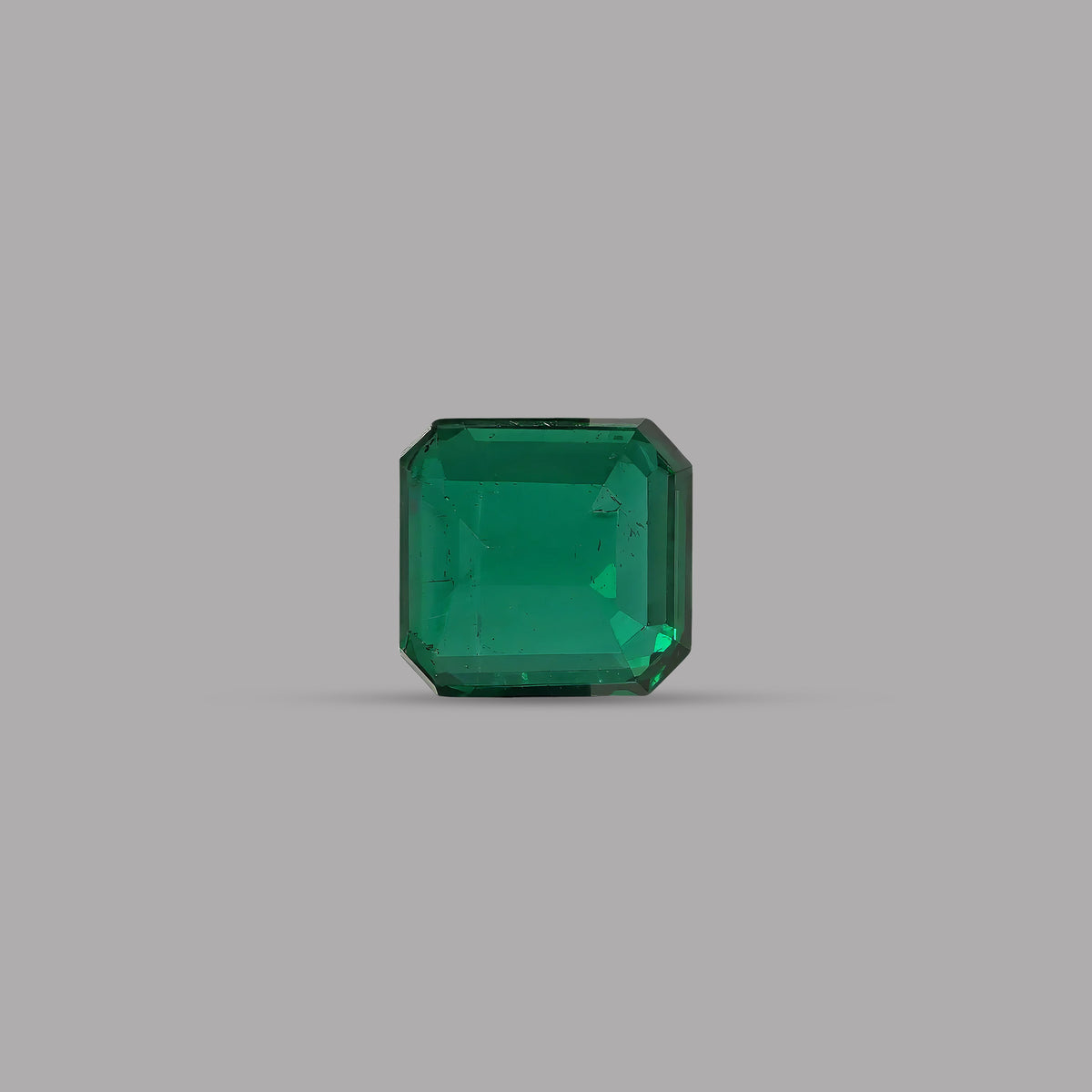 Emerald (Panna) – 5.39 Carat / 5.9 Ratti [GM_110]