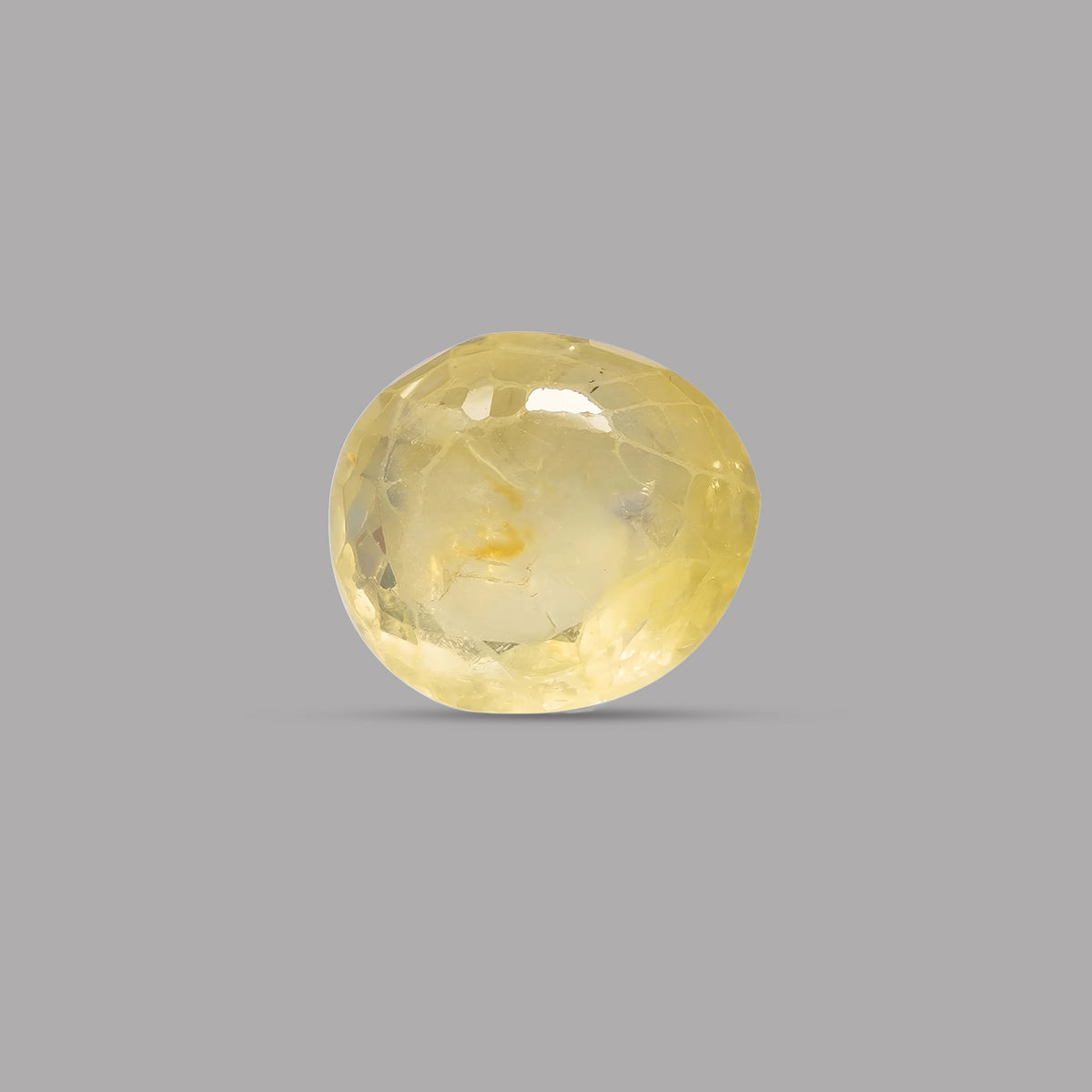 Yellow Sapphire (Pukhraj) – 5.07 Carat / 5.6 Ratti [GM08061]