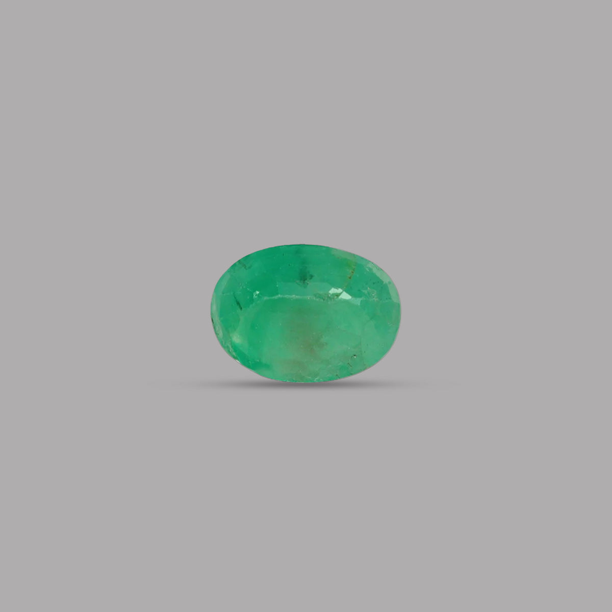 Emerald (Panna) – 4.1 Carat / 4.5 Ratti [GM09608]