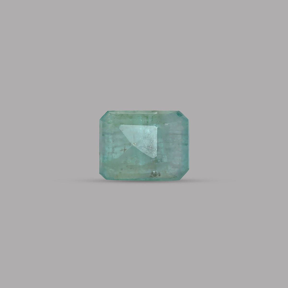 Emerald (Panna) – 6.32 Carat / 7 Ratti [GM02237]
