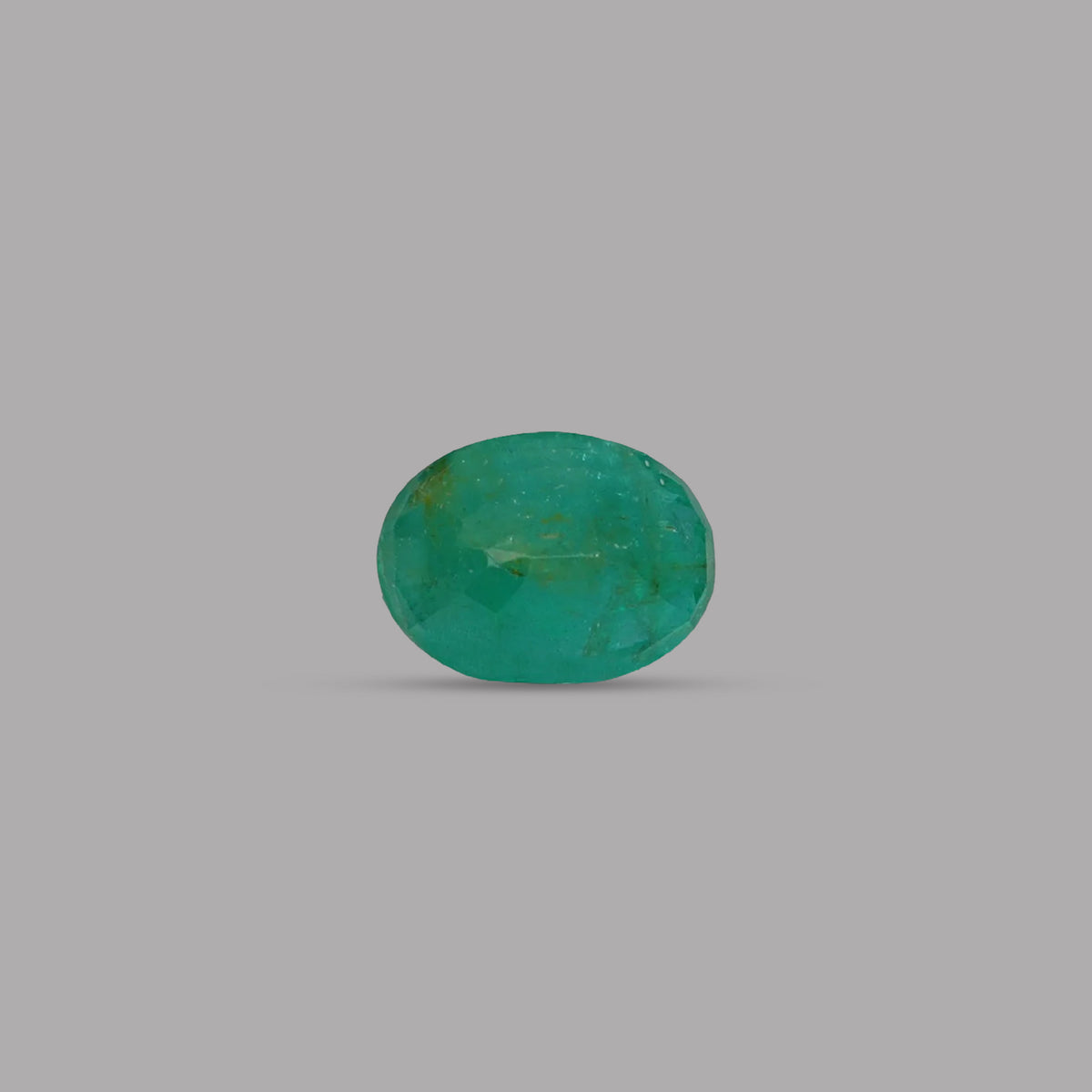 Emerald (Panna) – 4.03 Carat / 4.4 Ratti [GM09854]