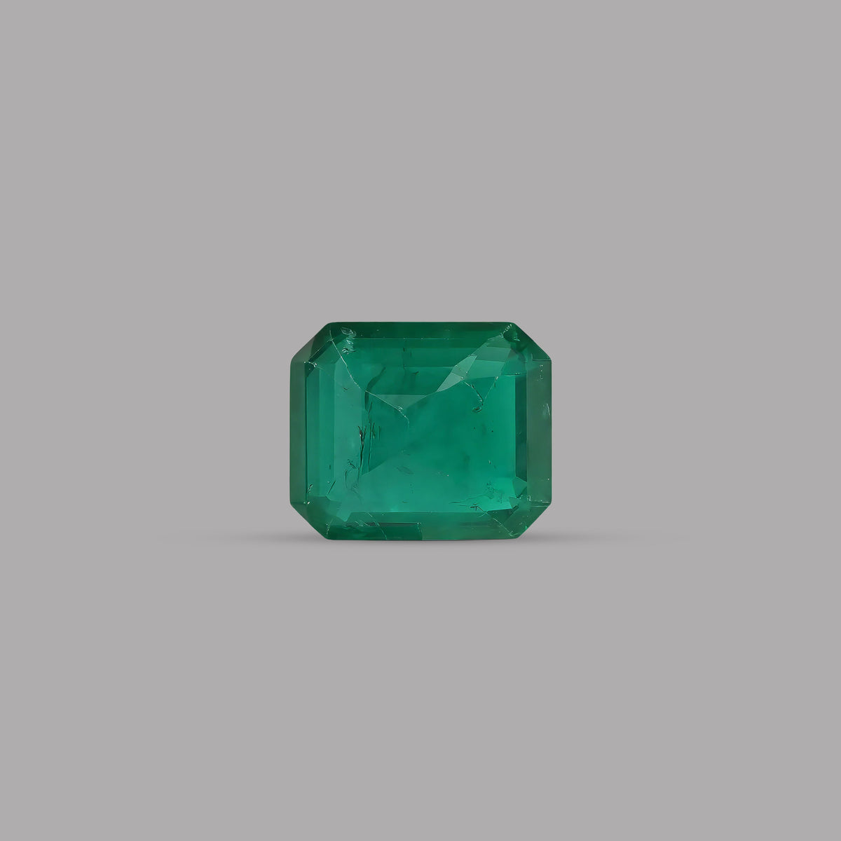 Emerald (Panna) – 4.42 Carat / 4.9 Ratti [GM_114]