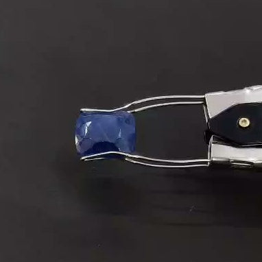 Blue Sapphire - 7.02 Carats