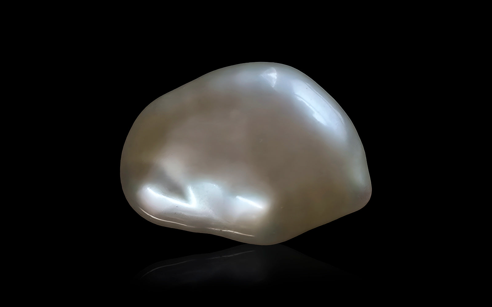 Keshi Pearl (4.21 Carats)