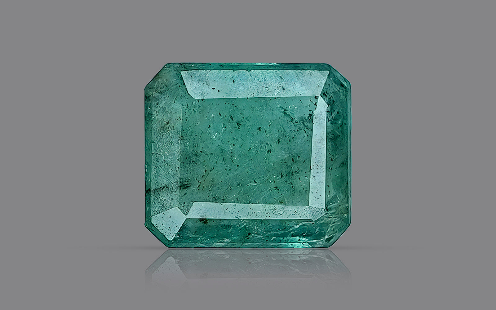 Emerald (4.43 Carats)