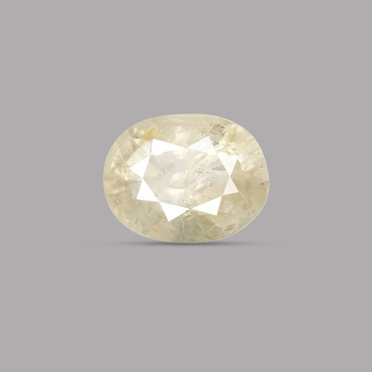 Yellow Sapphire (Pukhraj) – 3.24 Carat / 3.6 Ratti [GM02498]