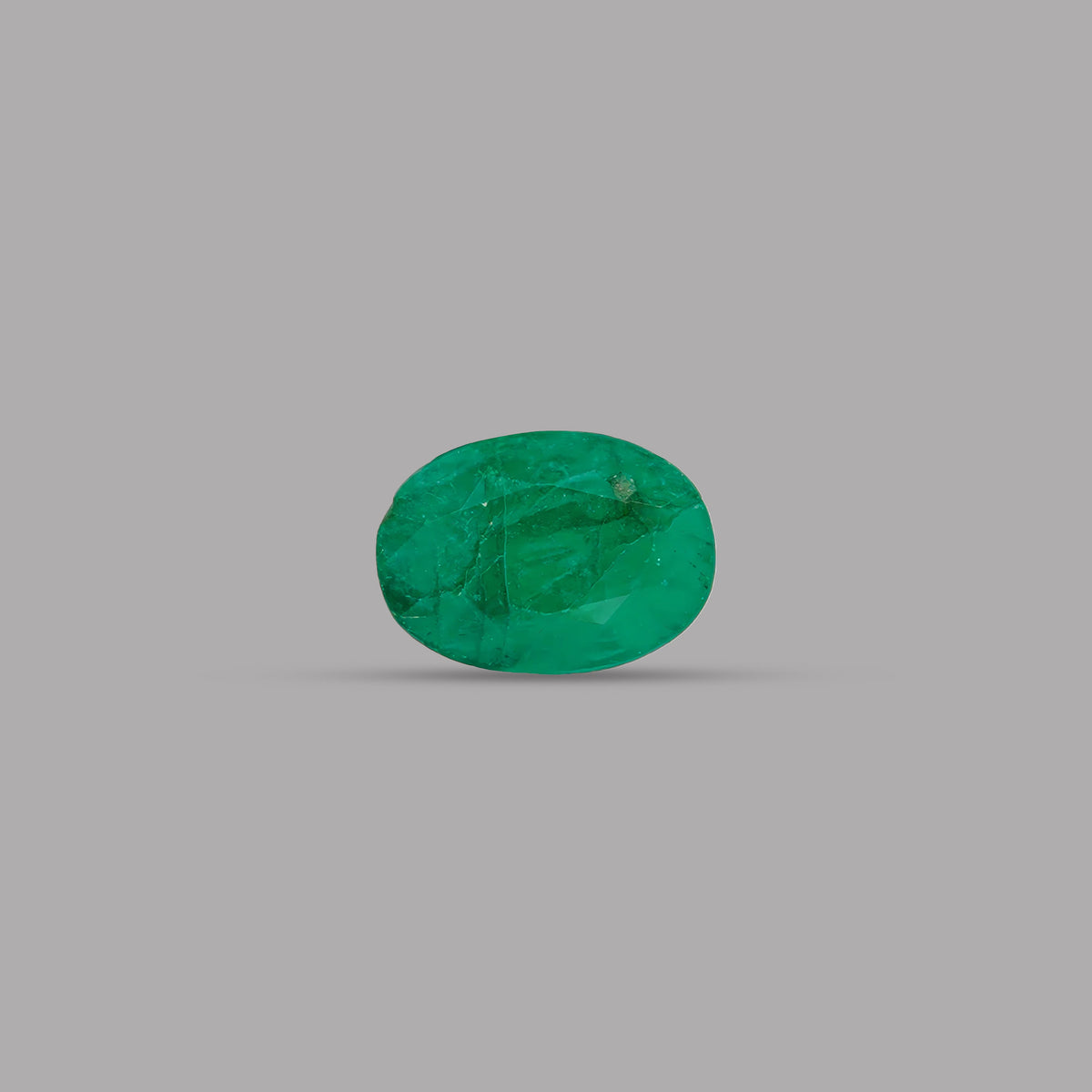 Emerald (Panna) – 3.35 Carat / 3.7 Ratti [GM09582]