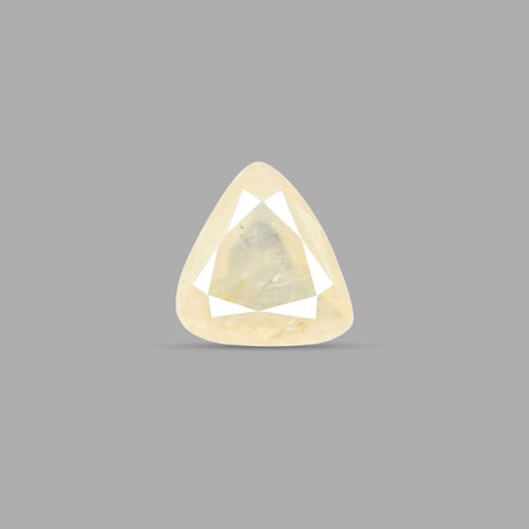 Yellow Sapphire (Pukhraj) – 4.81 Carat / 5.3 Ratti [GM02225]