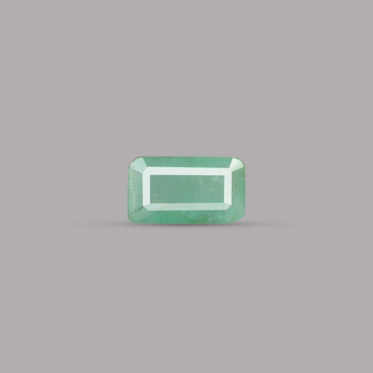 Emerald (Panna) – 4.22 Carat / 4.6 Ratti [GM02409]