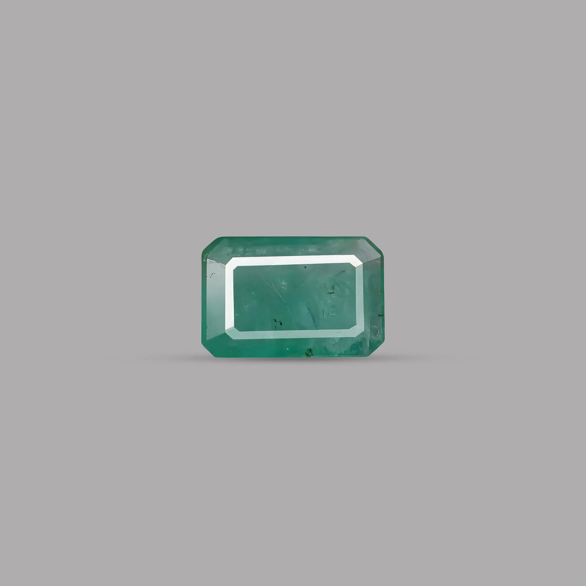 Emerald (Panna) – 6.32 Carat / 7 Ratti [GM02393]