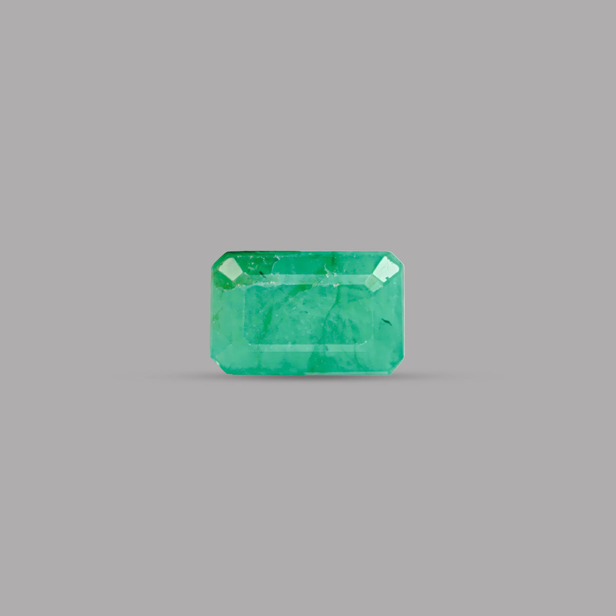 Emerald (Panna) – 3.75 Carat / 4.1 Ratti [GM09572]