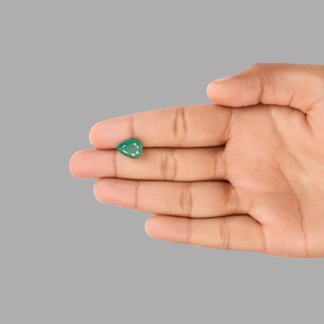 Emerald (Panna) – 4.22 Carat / 4.6 Ratti [GM02228]