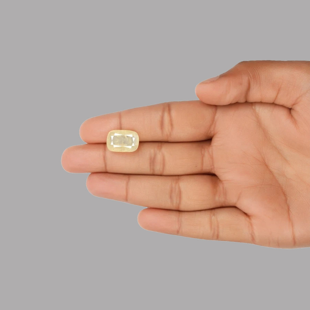 Yellow Sapphire (Pukhraj) – 10.51 Carat / 11.6 Ratti [GM02276]