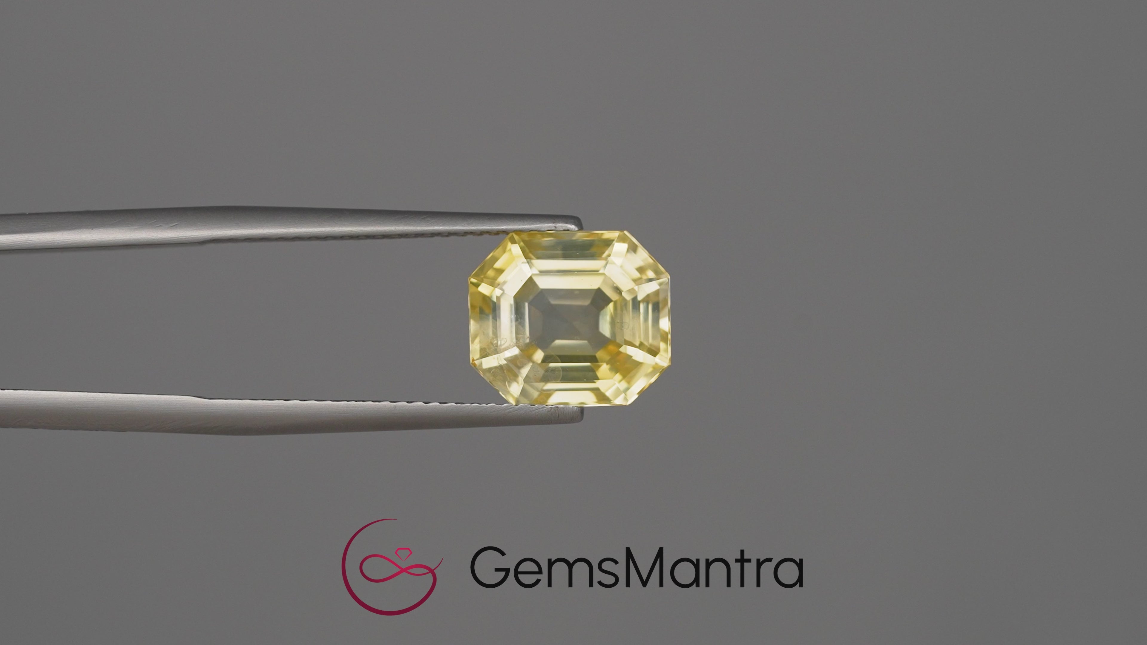 Yellow Sapphire - 6.61 Carats