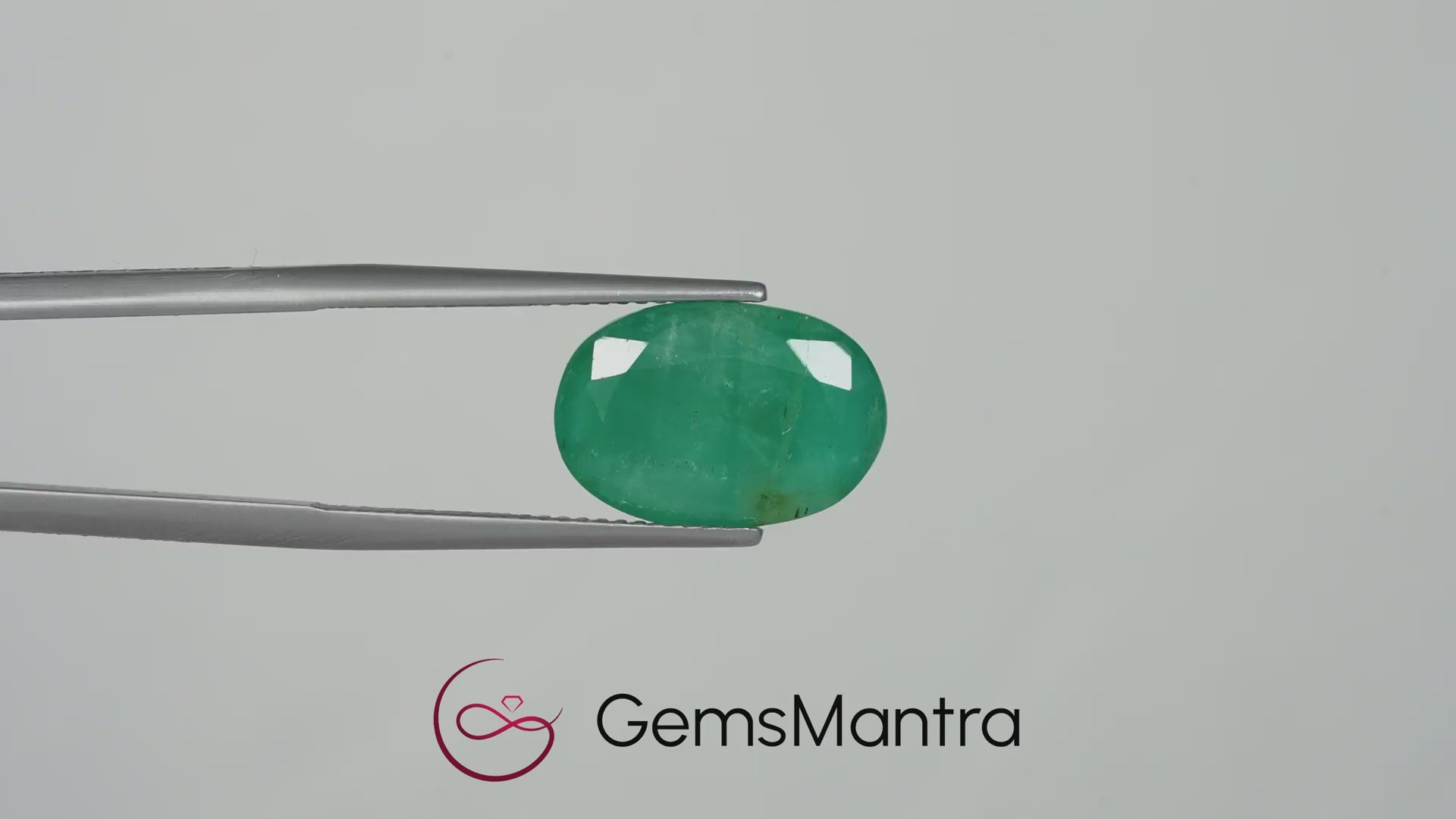 Emerald (Panna) – 6.7 Carat / 7.4 Ratti [GM09602]