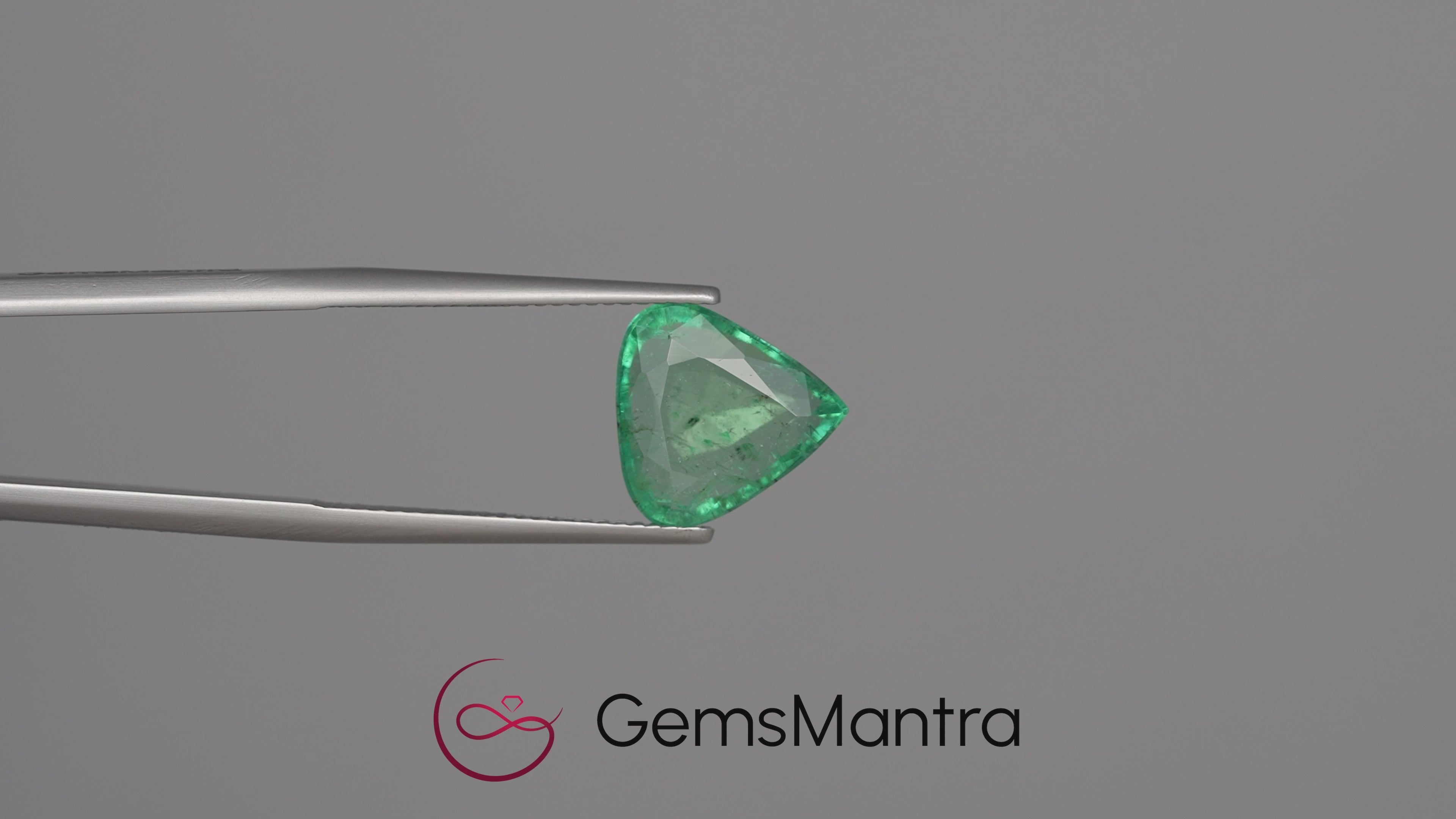 Emerald (Panna) - 4.56 Carats
