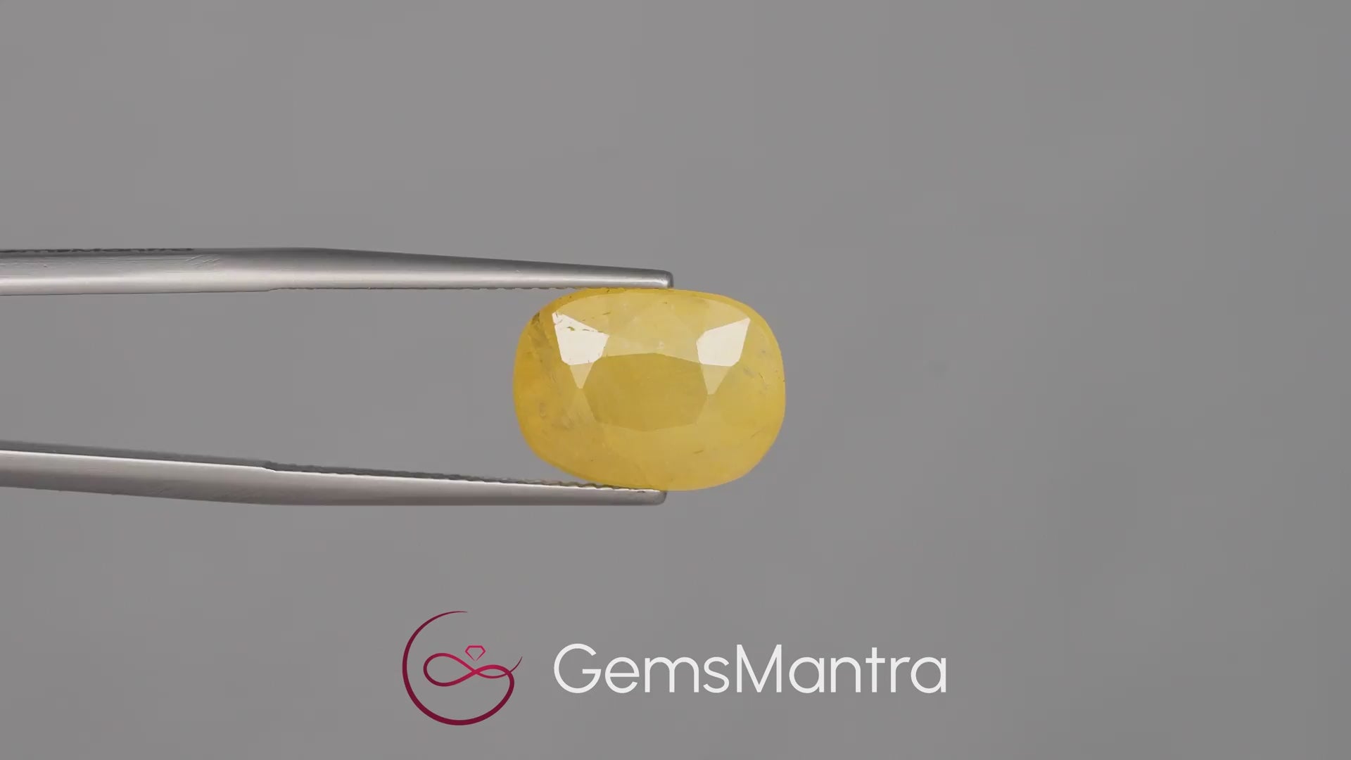 Yellow Sapphire (Pukhraj) – 7.73 Carat / 8.5 Ratti [GM10012]