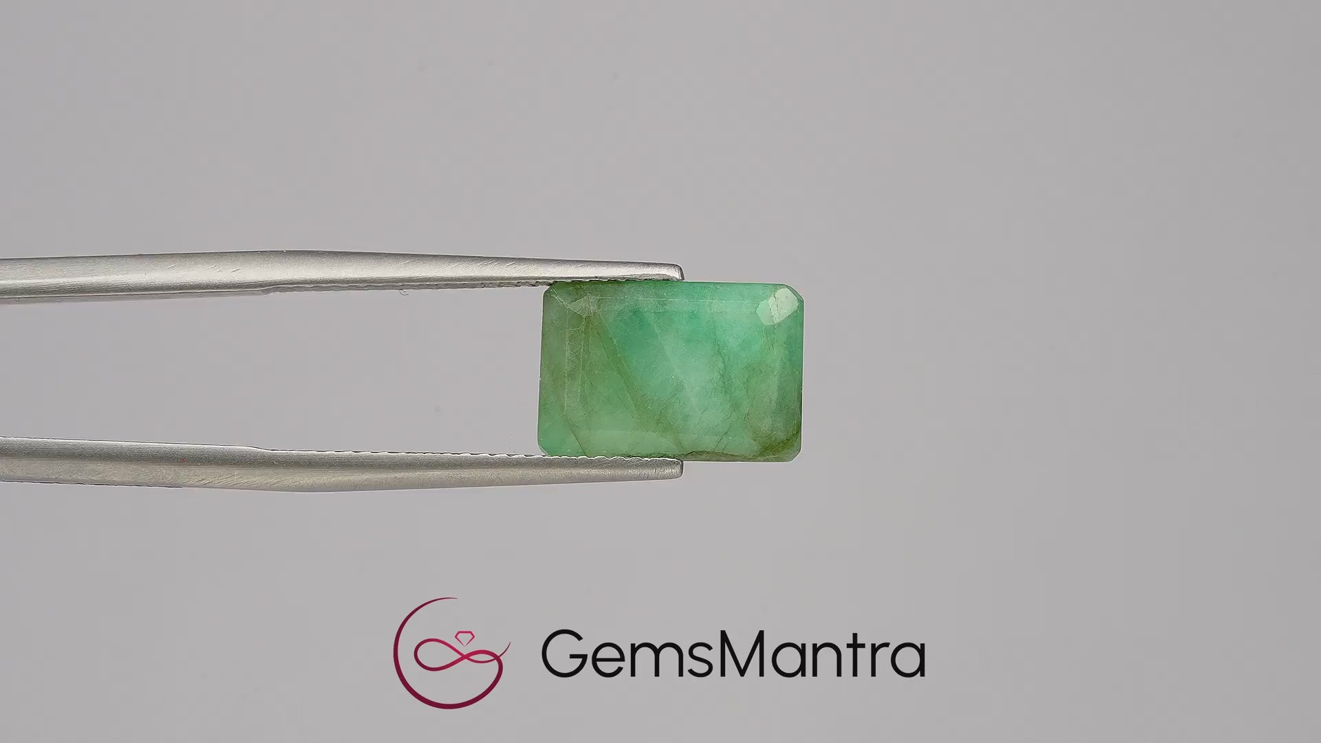 Brazilian Emerald (Panna) – 5.76 Carat / 6.3 Ratti [GM03472]