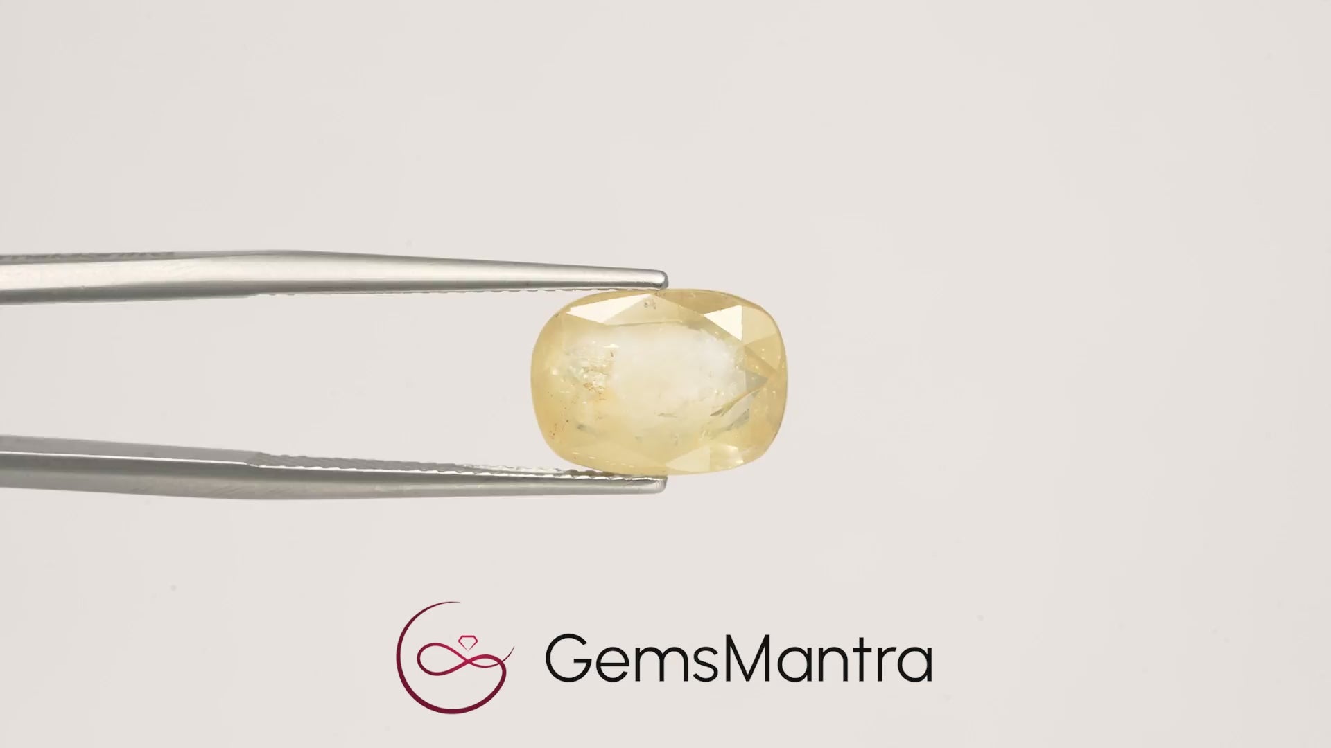 Yellow Sapphire (Pukhraj) – 5.9 Carat / 6.5 Ratti [R045]