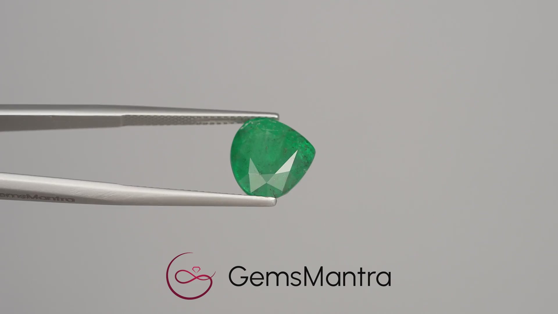 Emerald (Panna) - 5.32 Carats