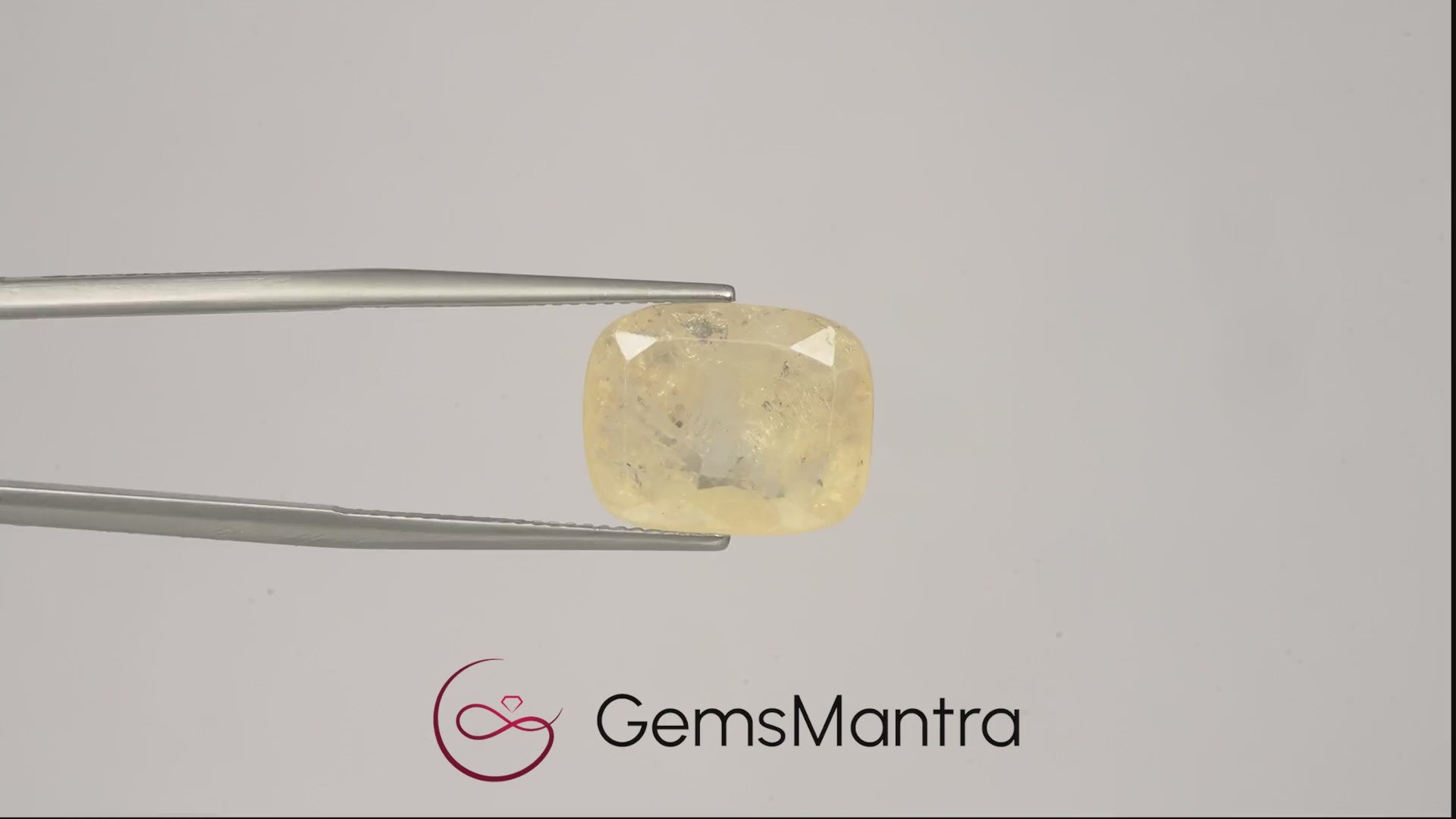 Yellow Sapphire (Pukhraj) – 11.23 Carat / 12.4 Ratti [GM03724]