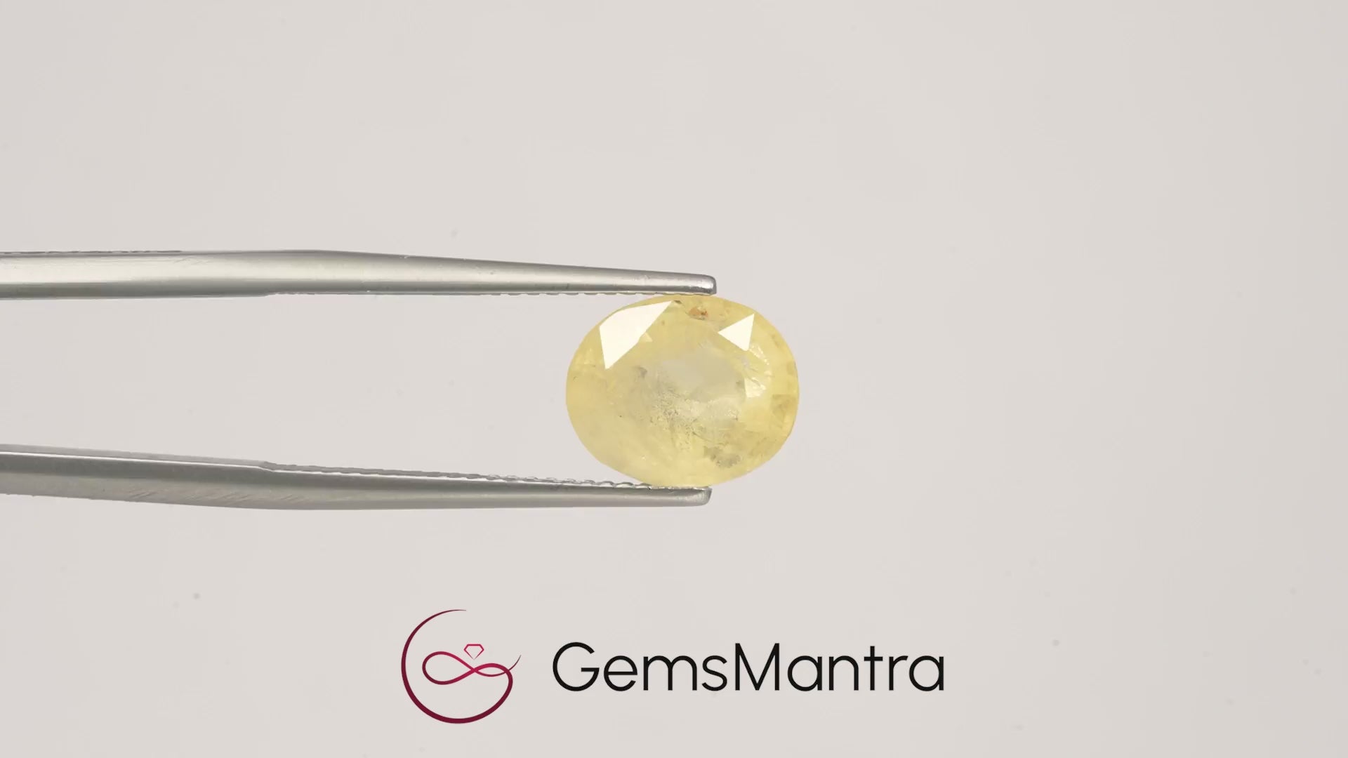 Yellow Sapphire (Pukhraj) – 4.05 Carat / 4.5 Ratti [R039]